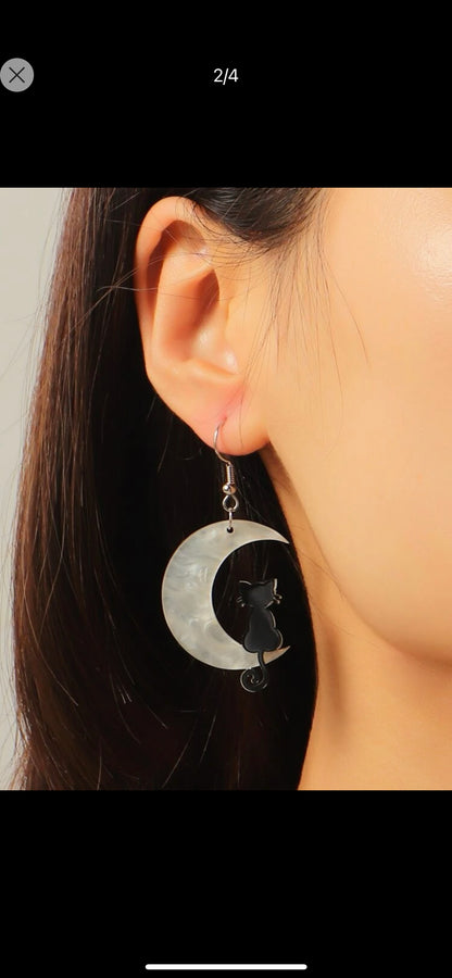 Cat Moon Earrings - Halloween Jewelry, Black Cat, Halloween Accessories, Trick or Treat, Cat Earrings, Moon Sliver