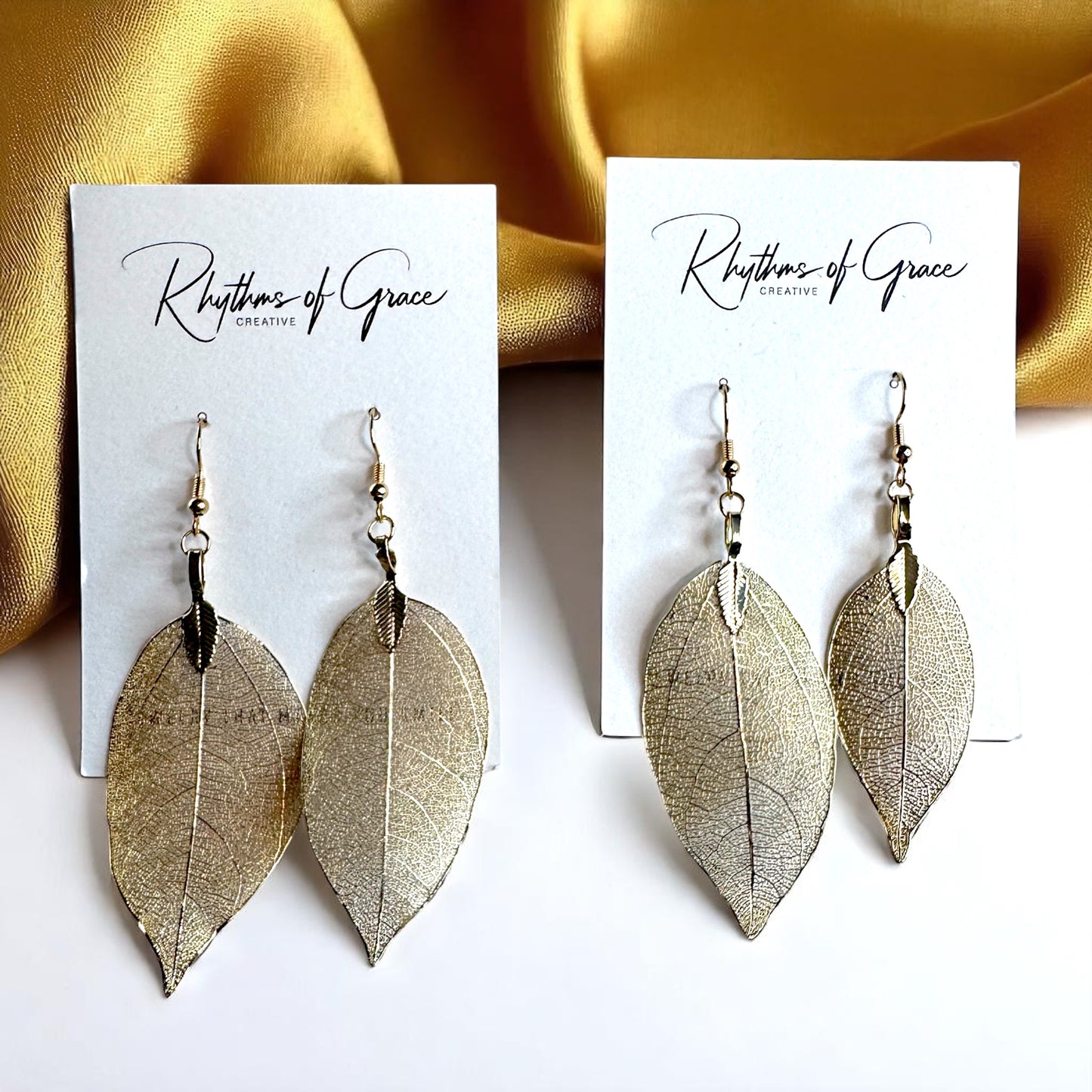 Delicate Gold Leaf Earrings – Nature's Elegance for Your Ears! ✨