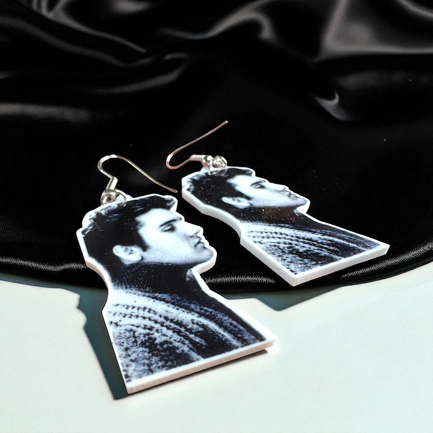 Rock Your Style: Elvis Presley Dangle Earrings - 12 Iconic Designs! 🎸