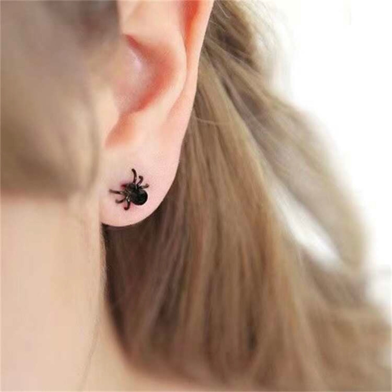 Sparkle & Scare with Halloween Rhinestone Spider Studs! 🕷️