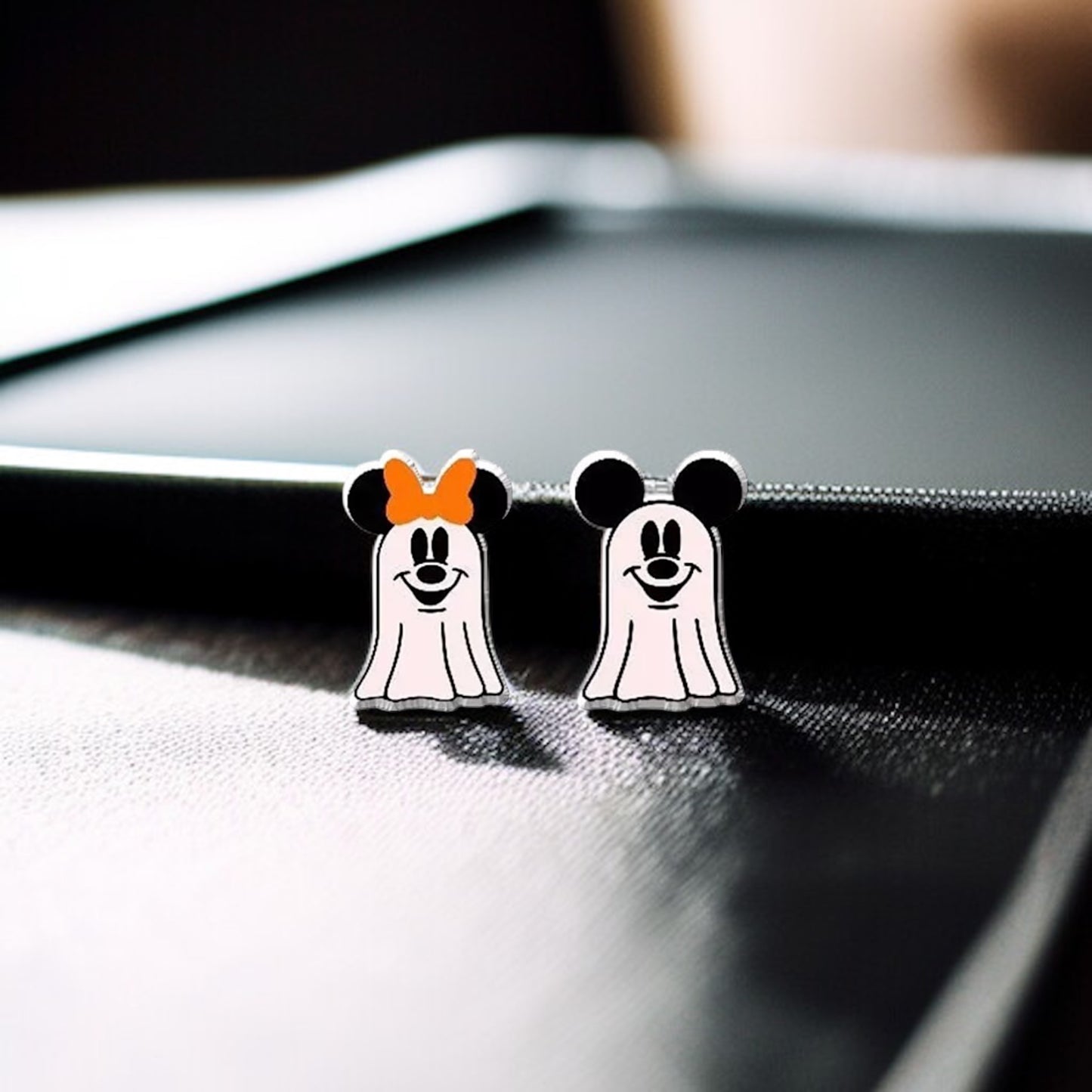 Hauntingly Cute Halloween Stud Earrings – Spooktacular Styles Await!
