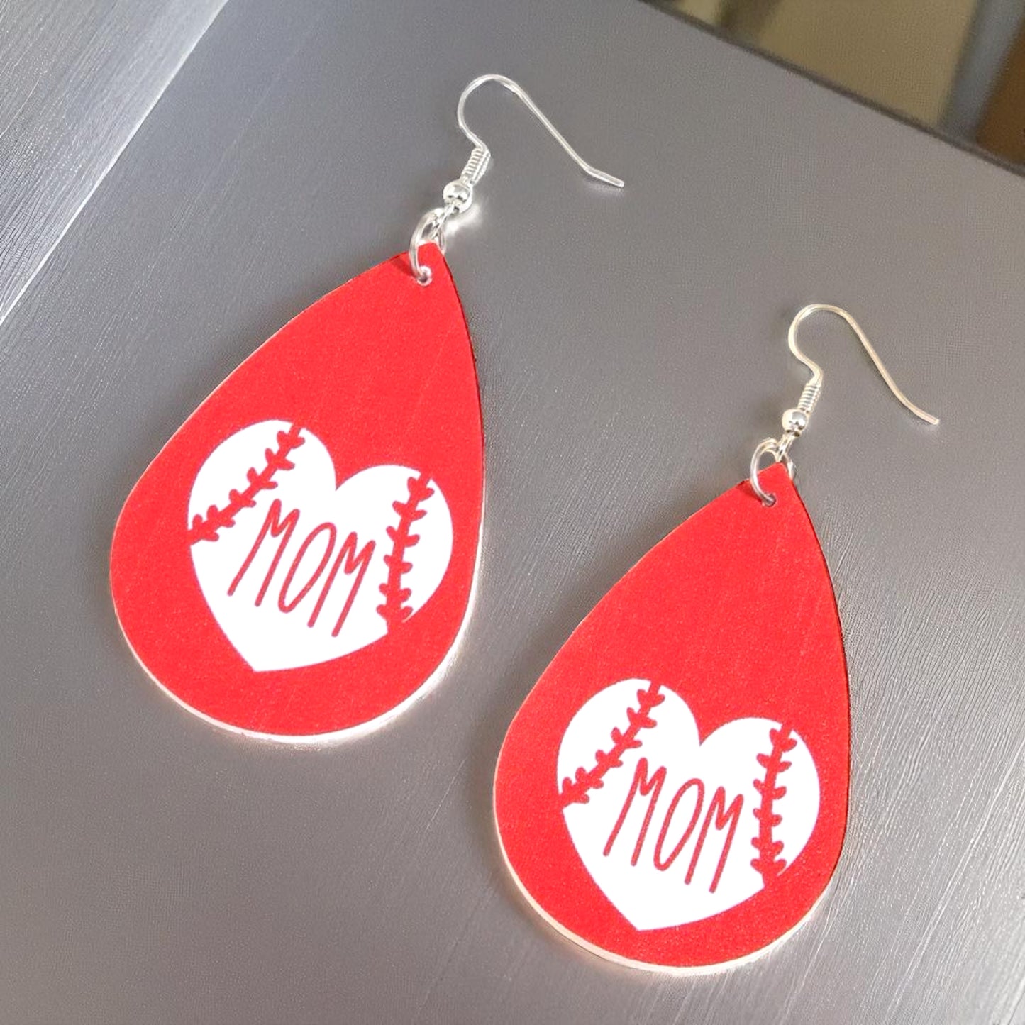 Step Up to the Plate in Style - Red Baseball Dangle Earrings! ⚾