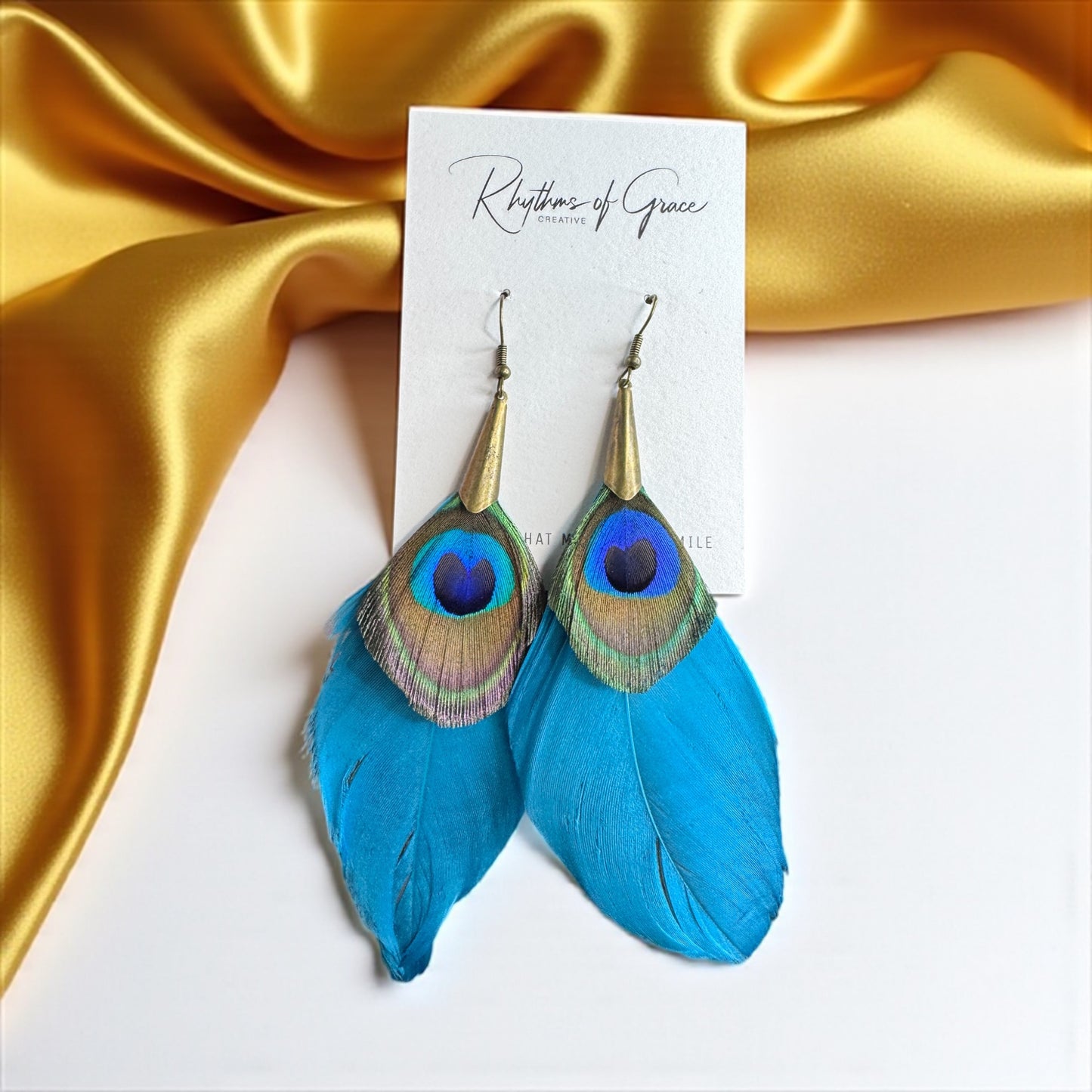 Boho Peacock Feather Dangle Earrings – Layered Turquoise & Natural Feathers, Lightweight Statement Jewelry