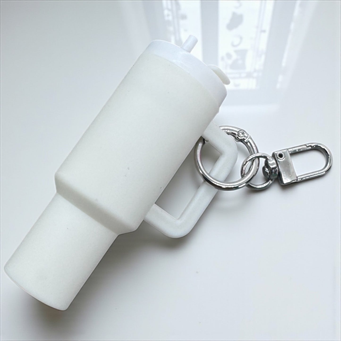 Sip, Store, & Shine: Mini Tumbler Keychains!