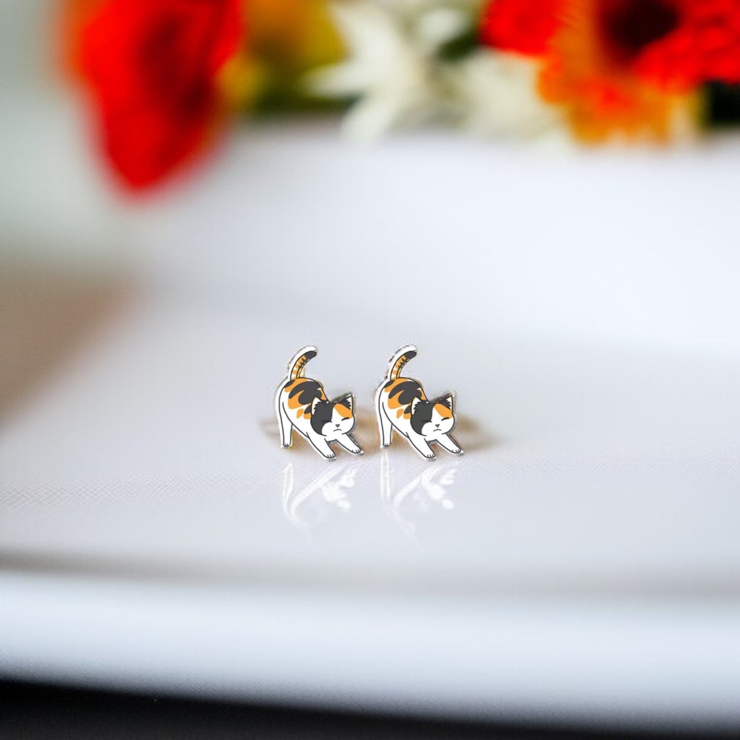 Purr-fectly Charming Calico Cat Stud Earrings 🐾