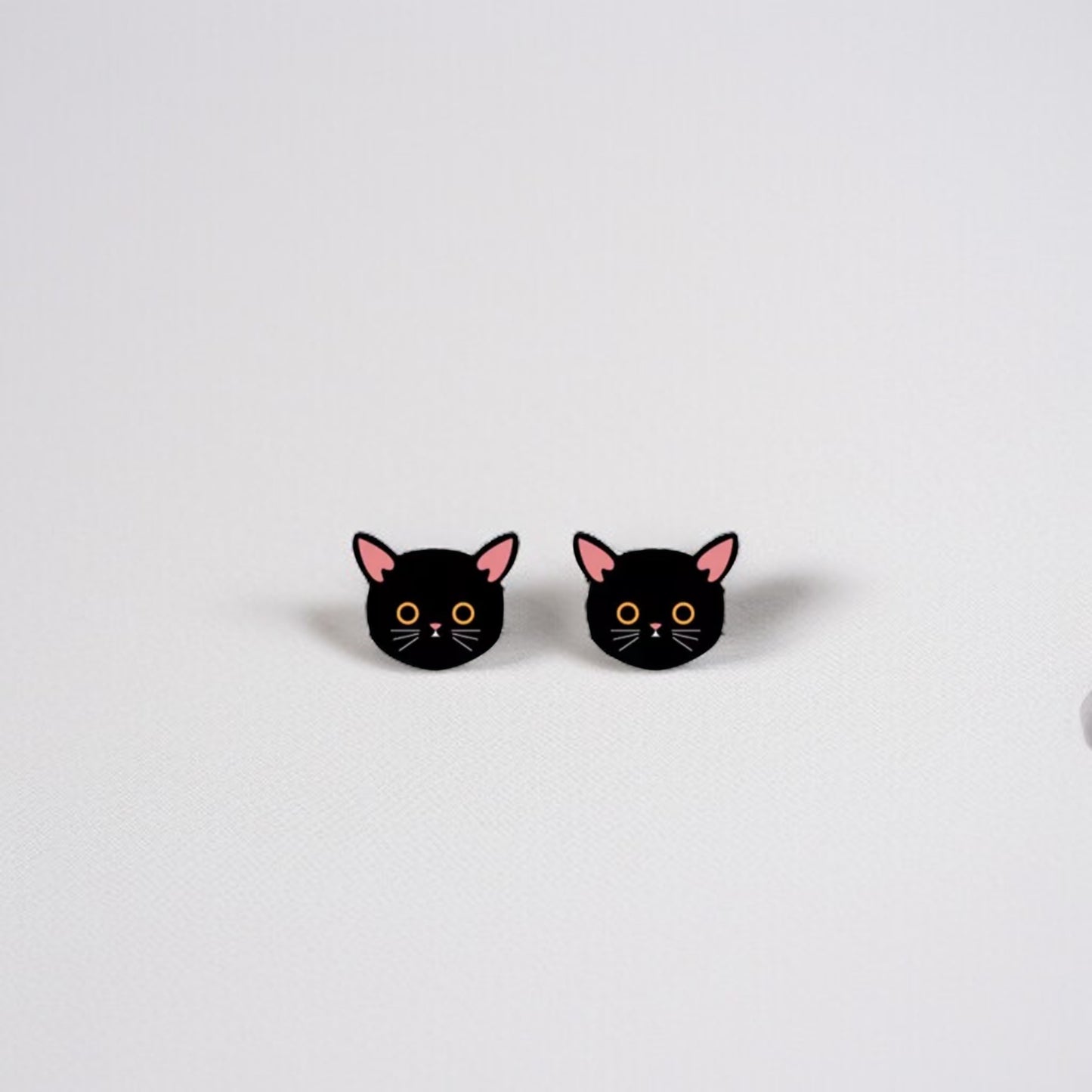 Charming Cartoon Black Cat Stud Earrings - Purr-fect Petite Whimsy!