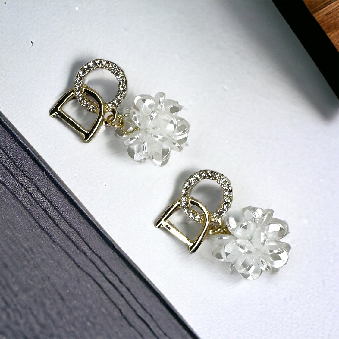 Dazzling 'I Do' Rhinestone Earrings: Shine Bright on Your Big Day!