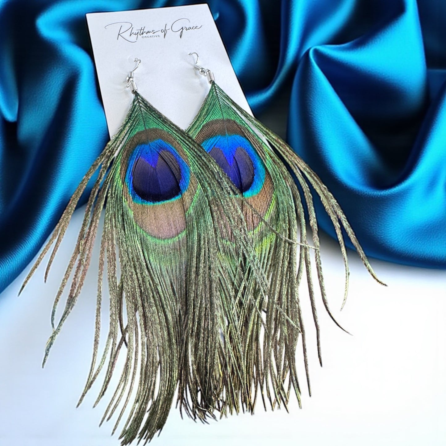 Boho Peacock Feather Dangle Earrings – Lightweight, Bold & Beautiful! 🦚