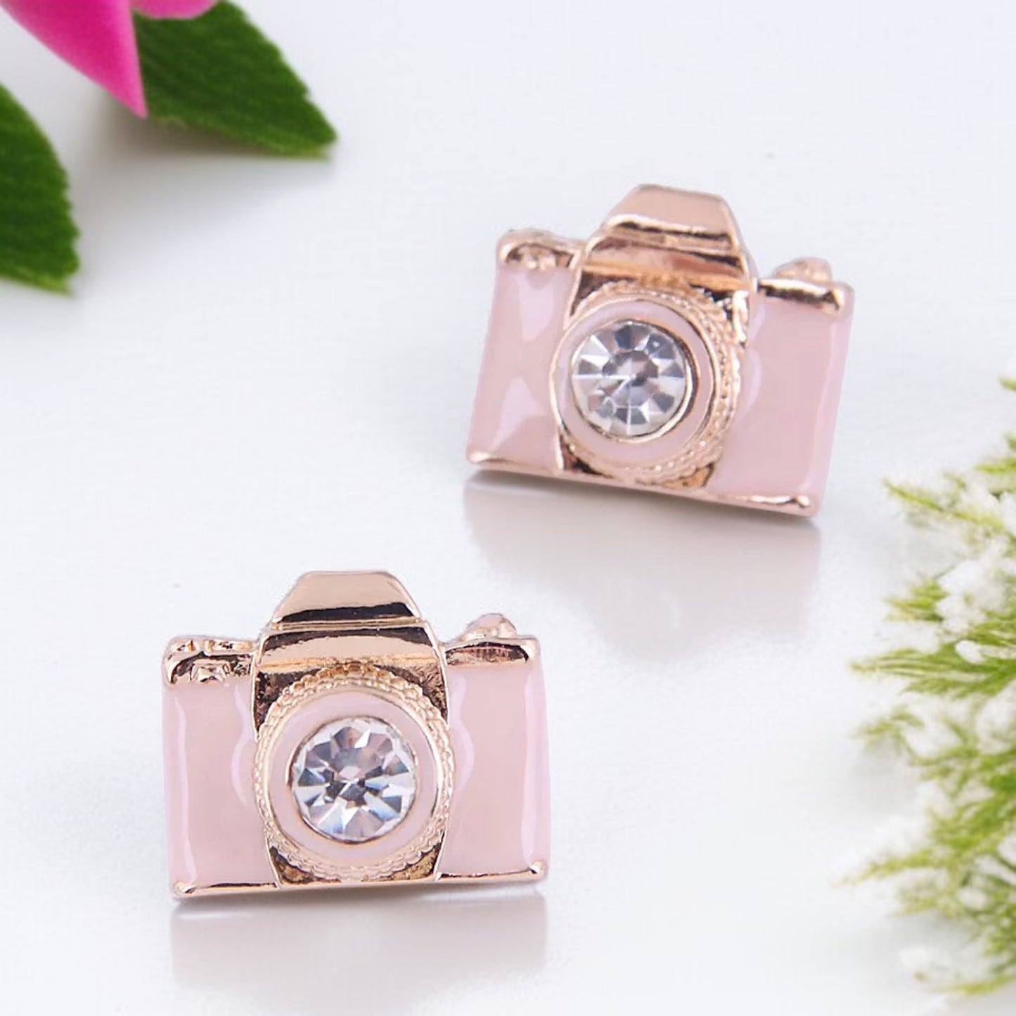Snap Chic: Dazzling Camera Rhinestone Stud Earrings in White, Pink & Blue!