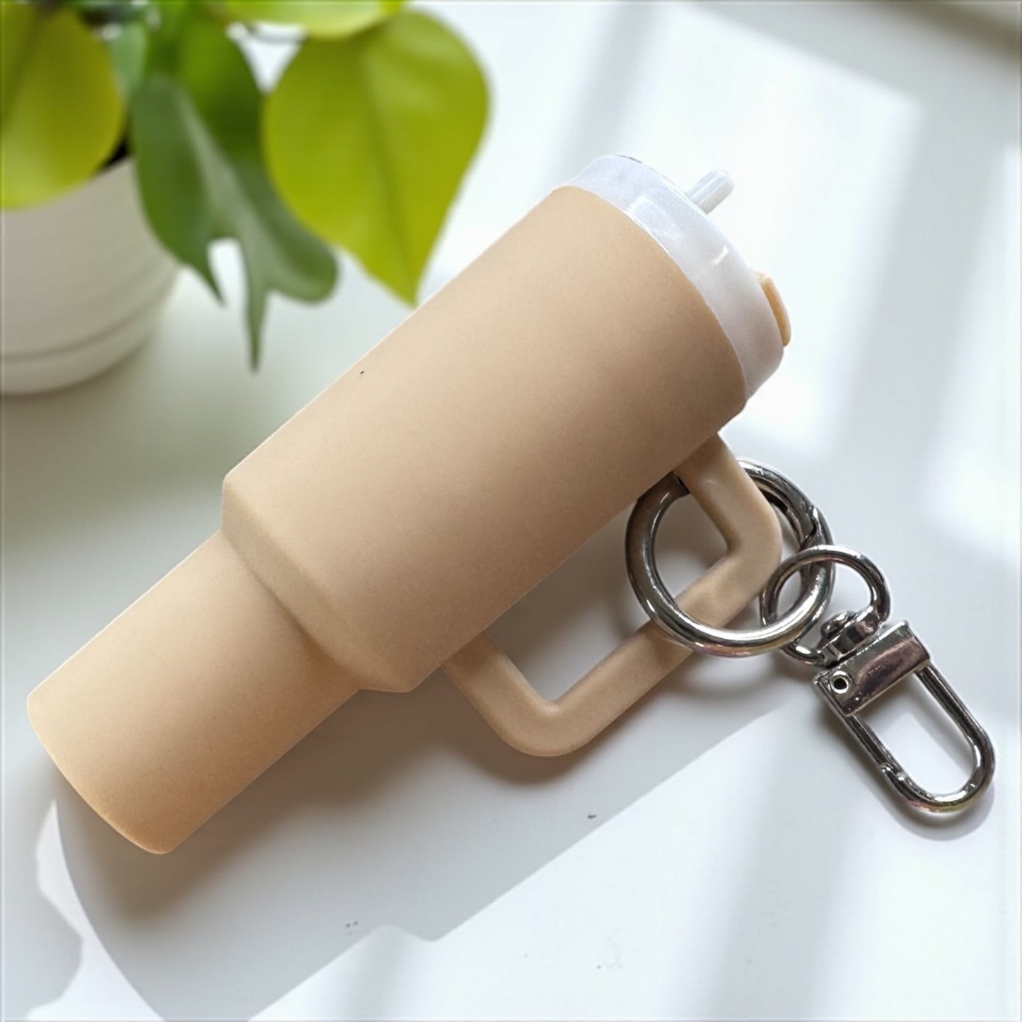 Sip, Store, & Shine: Mini Tumbler Keychains!