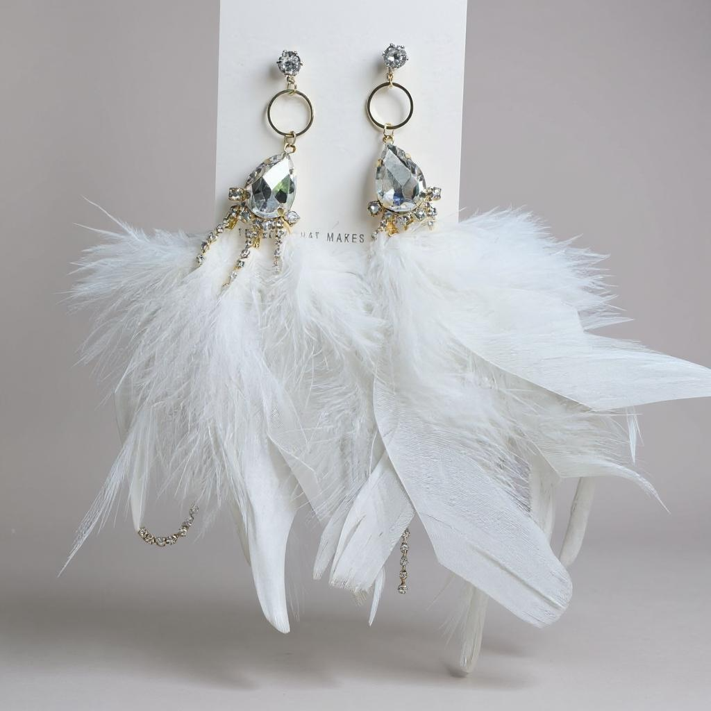 Dreamy White Feather Earrings – Rhinestone Dangles for Boho Queens