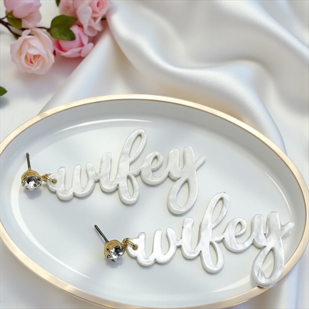 Wifey for Lifey – Marbled Bridal Earrings with Sparkle