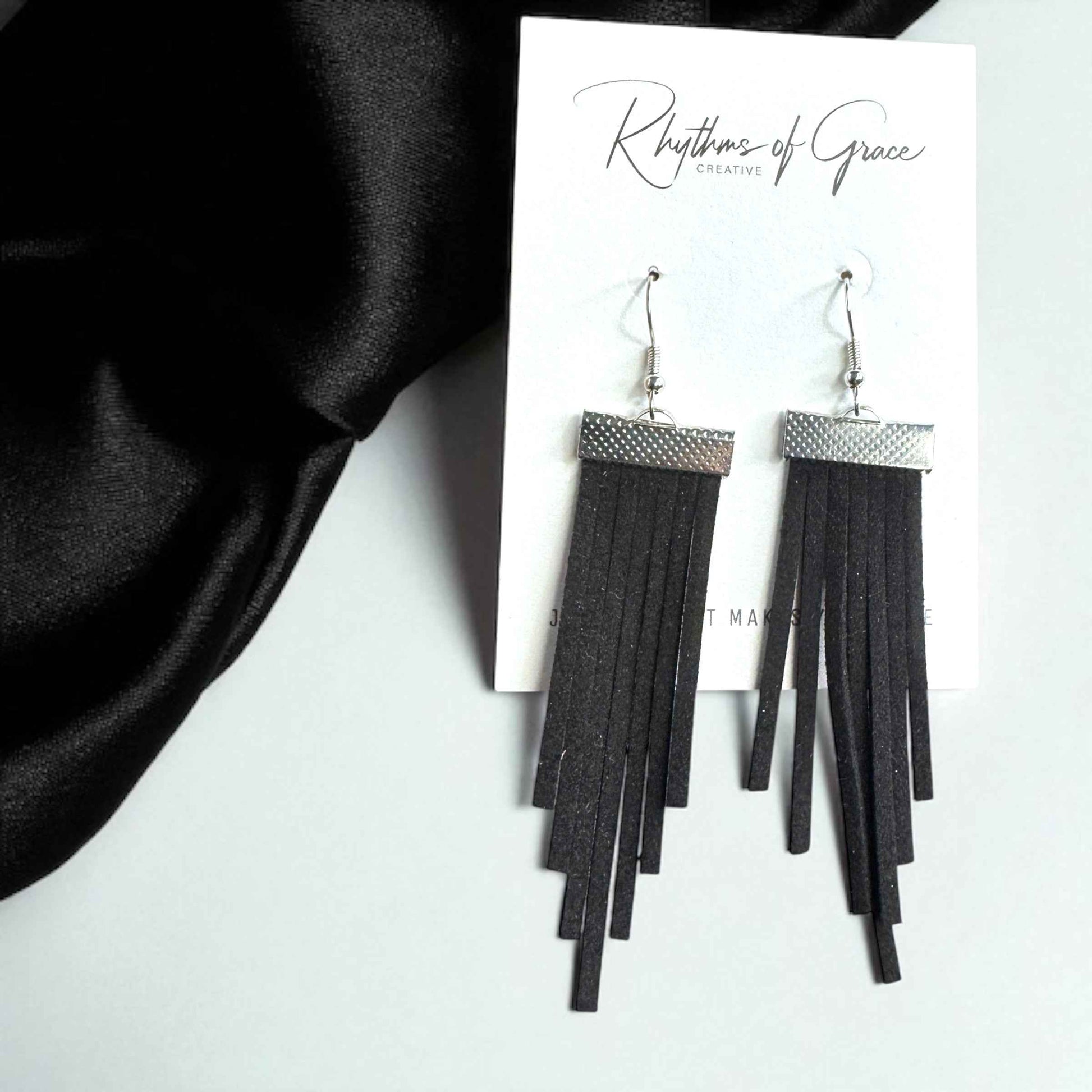 Fringe Boho Dangle Earrings: Embrace the Bohemian Vibe!