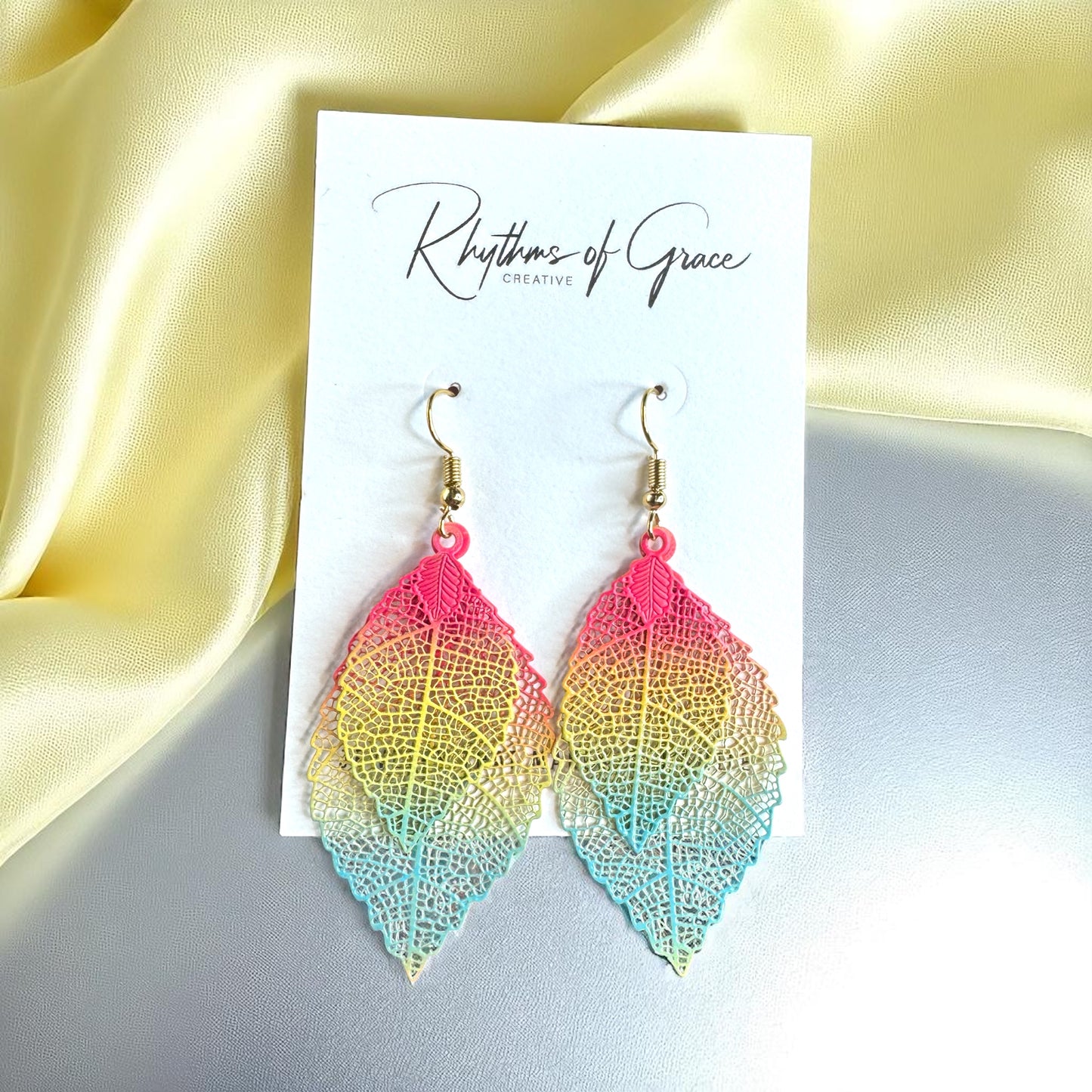 Vibrant Multicolored Earrings – A Splash of Fun for Your Ears! ✨