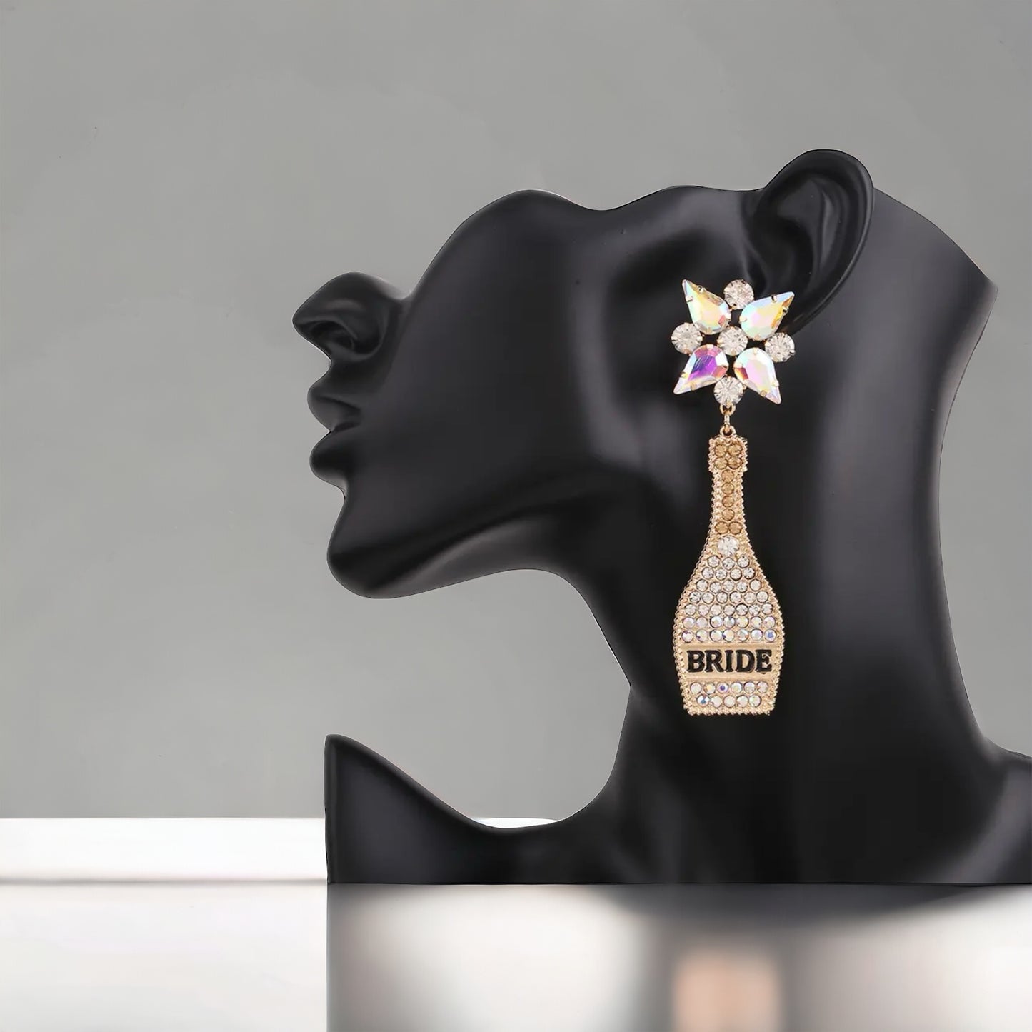 Radiant Rhinestone Bridal Earrings: Sparkle Your Way to 'I Do'!