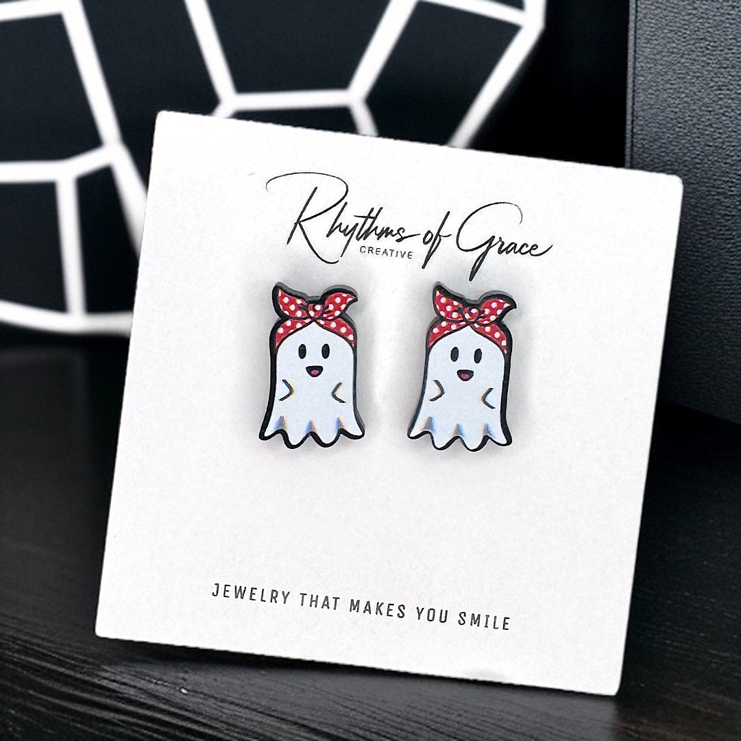 Spooktacular Retro Ghost Stud Earrings 👻