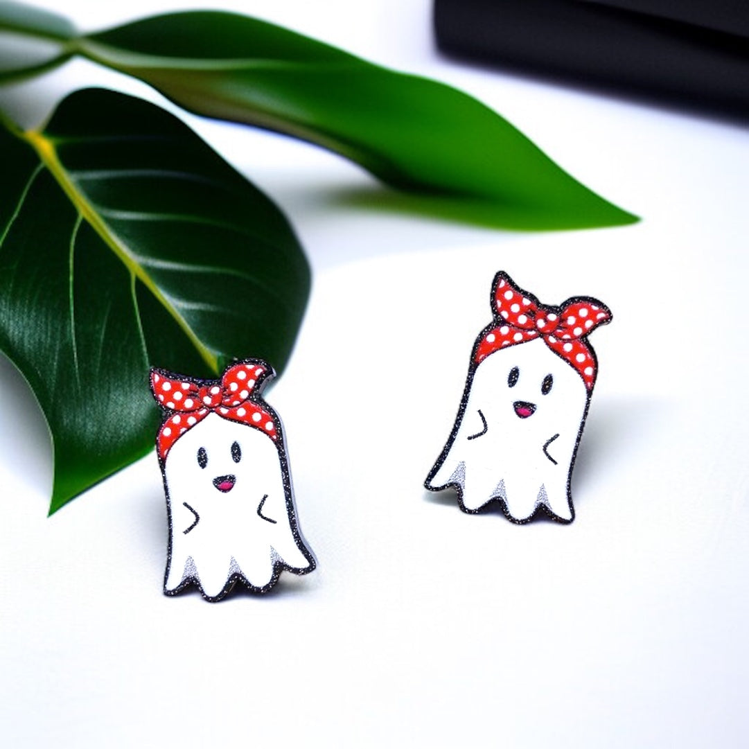 Spooktacular Retro Ghost Stud Earrings 👻