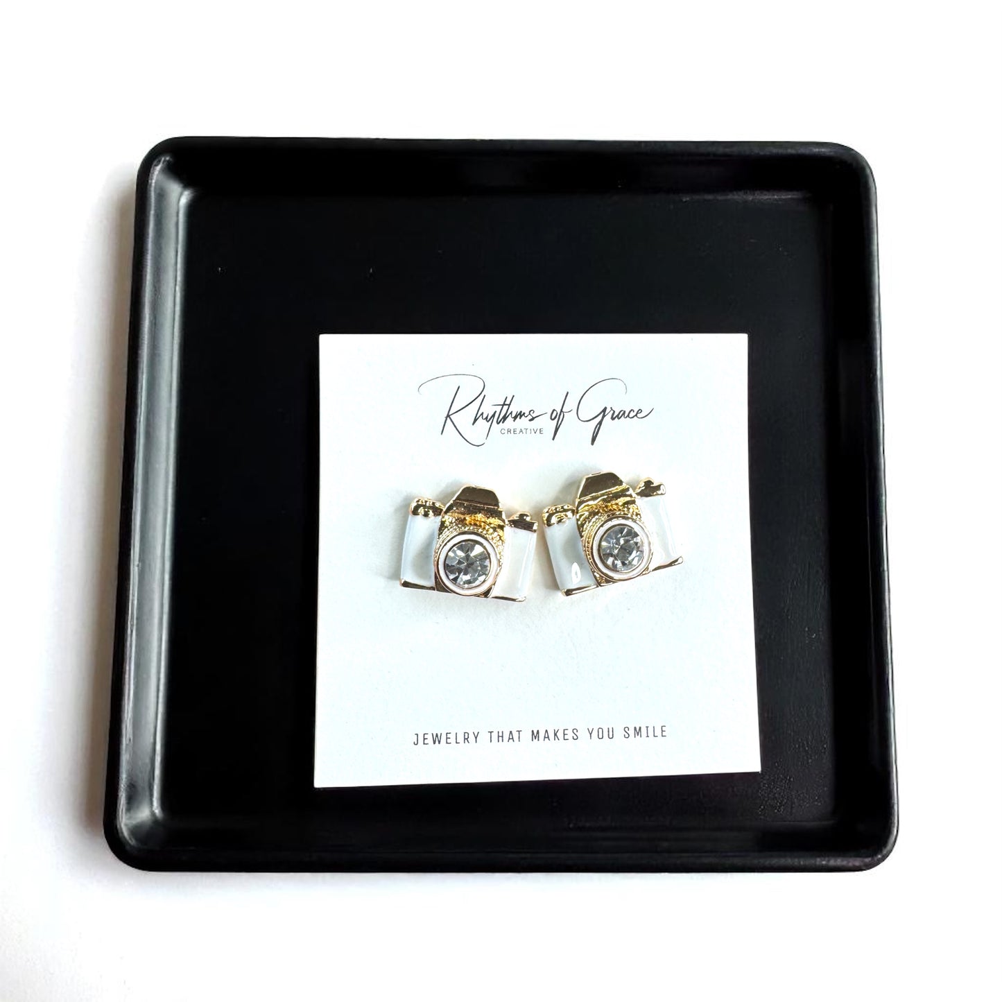 Snap Chic: Dazzling Camera Rhinestone Stud Earrings in White, Pink & Blue!
