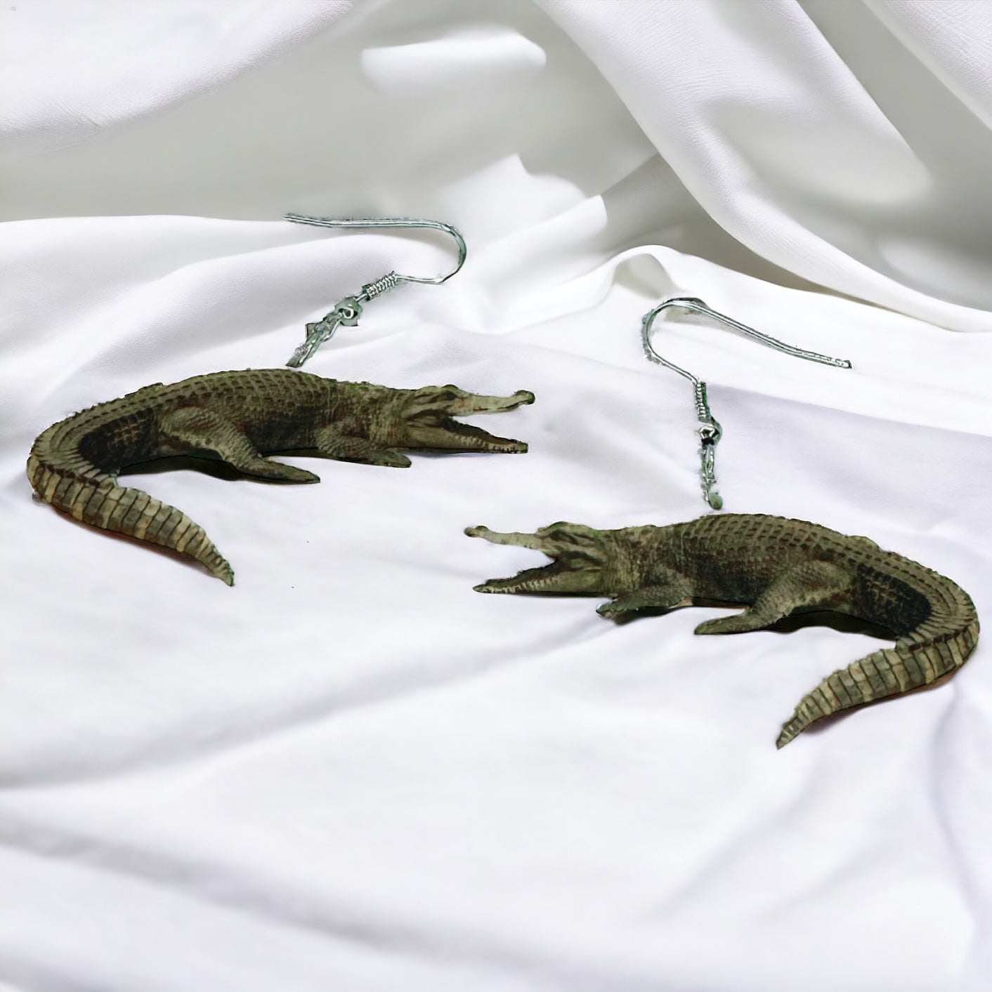 Unleash Your Wild Style with Fierce Alligator Dangle Earrings!