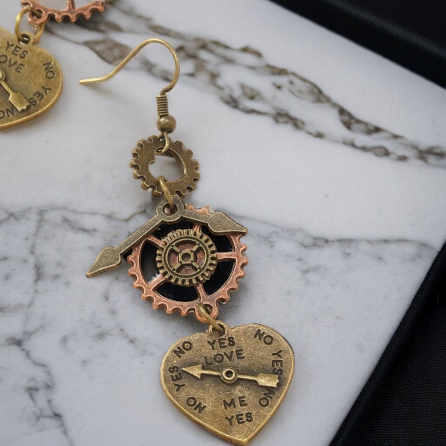 Steampunk Dream Earrings – Where Vintage Meets Visionary!