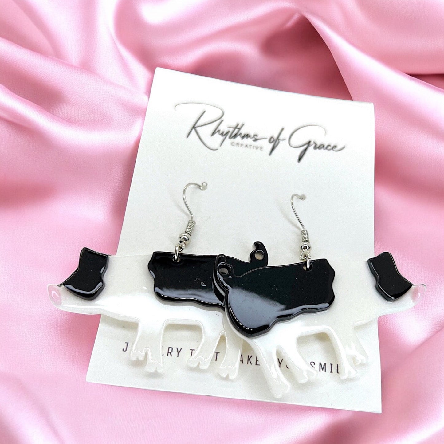 Oink-tastic Pig Dangle Earrings – Adorable Farmyard Charm for Every Occasion!