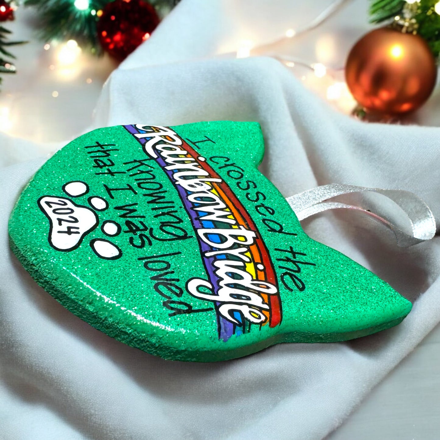 Purr-fect Tribute: Rainbow Bridge Cat Ornament