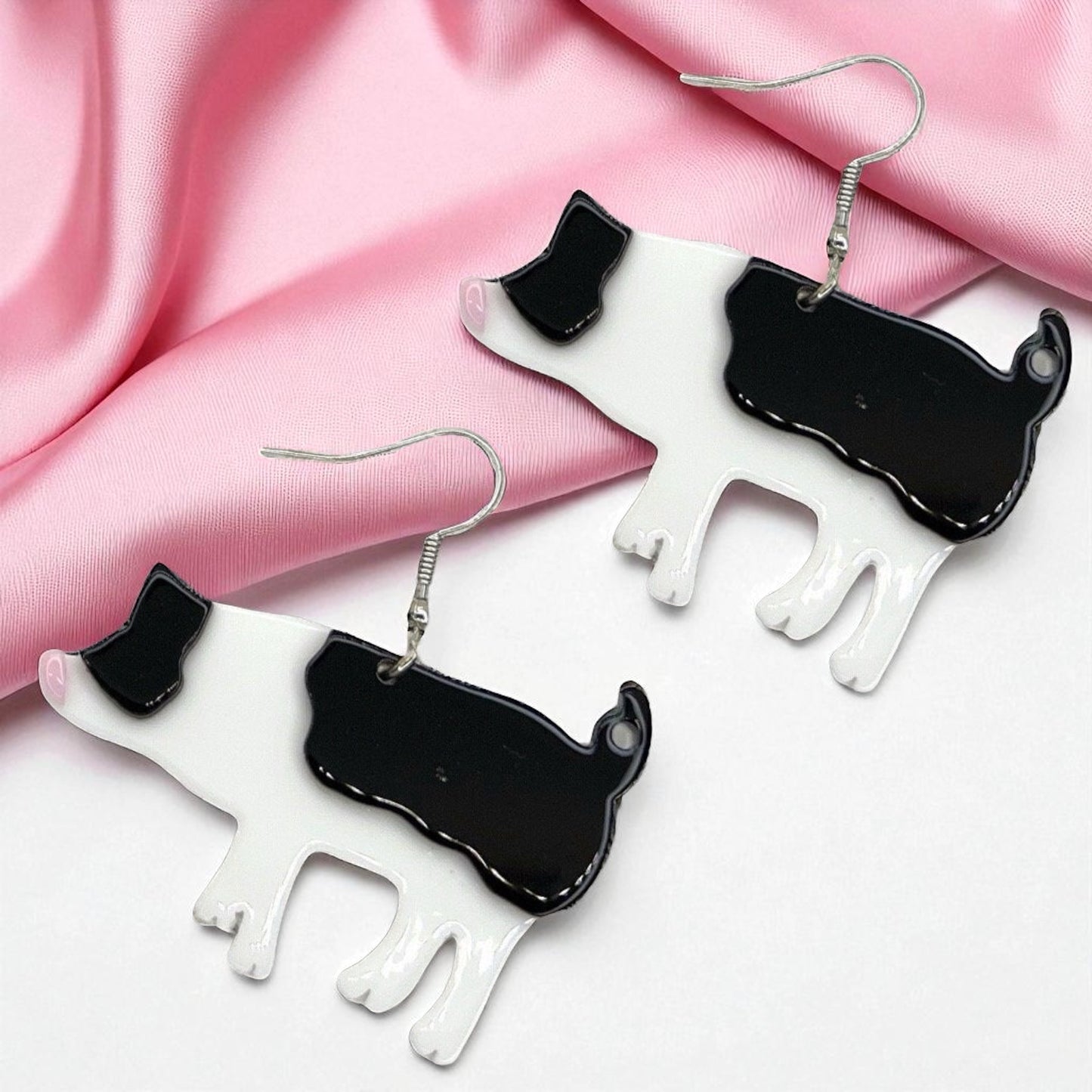Oink-tastic Pig Dangle Earrings – Adorable Farmyard Charm for Every Occasion!