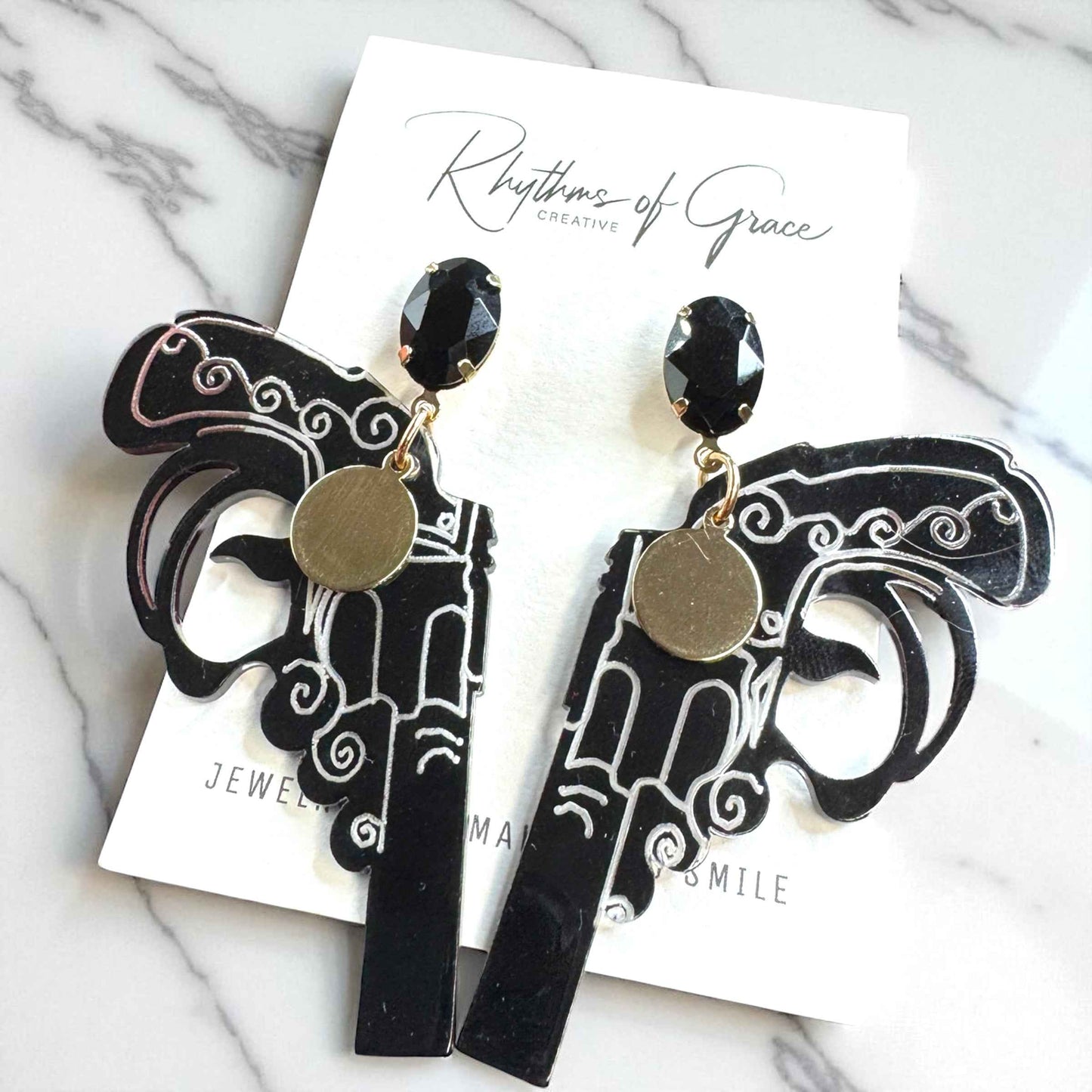 Western Vibes: Handgun Dangle Earrings – Personalized Pistol Style in Black or Peach 🤠