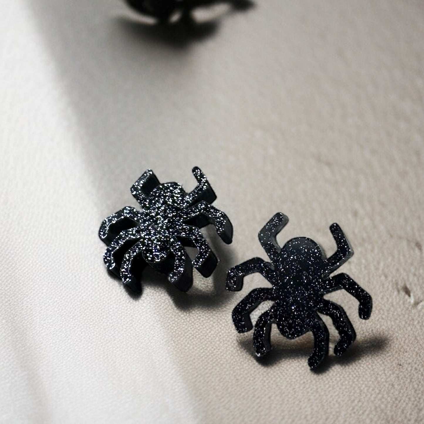Bewitching Black Glitter Spider Studs! New Halloween Favorite!🕷️
