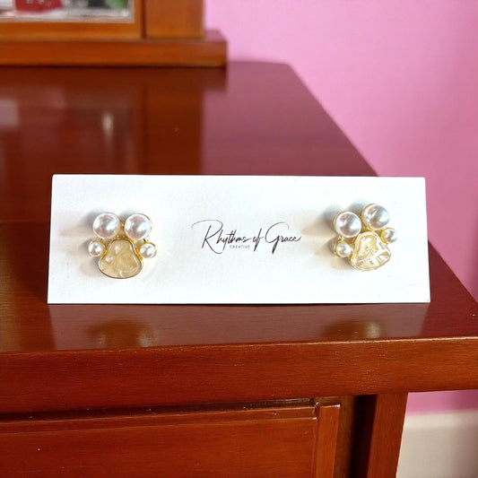 Sparkle with Style: Pearl Paw Print Stud Earrings! 🐾