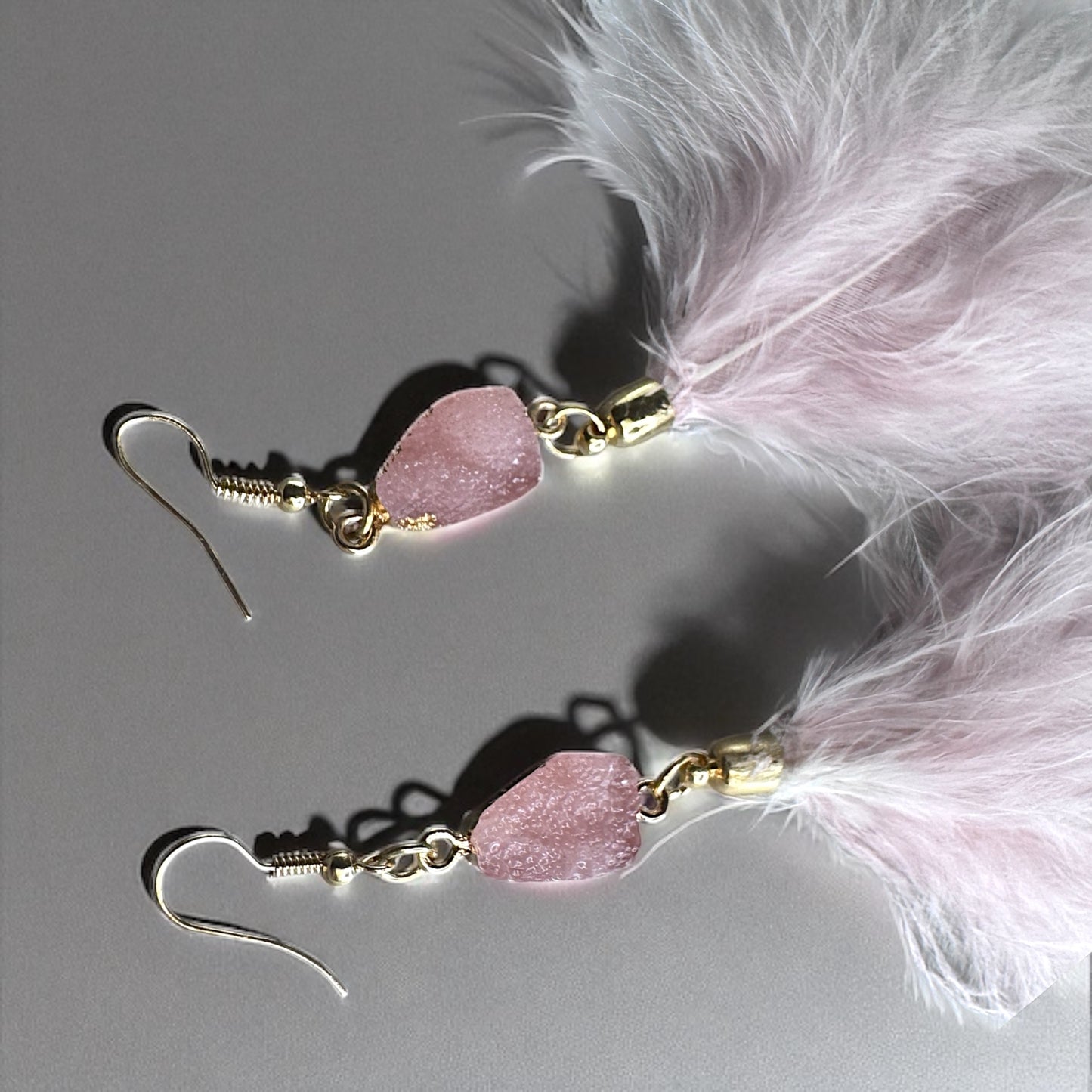 "Feathered Dreams" Druzy Dangle Earrings – Embrace Your Boho Sparkle!