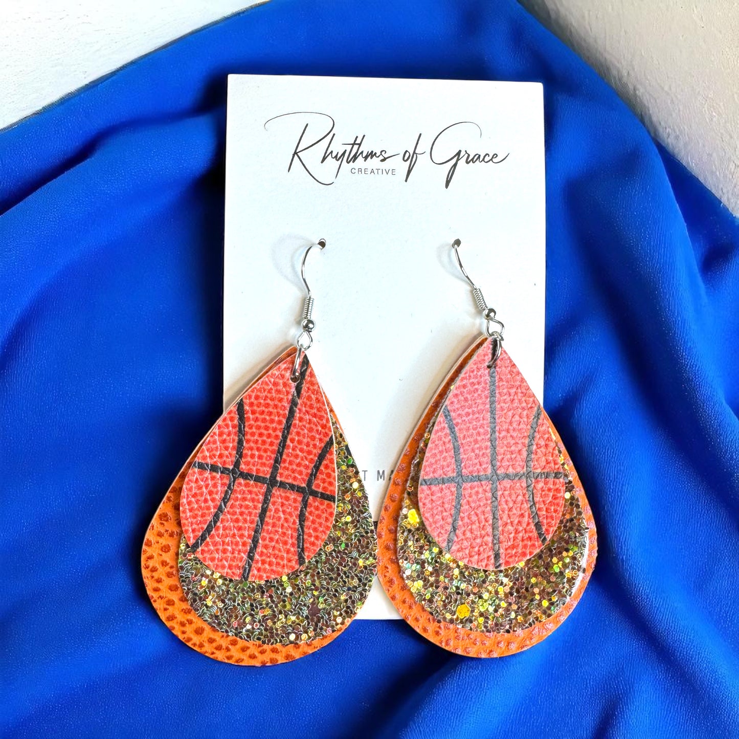 Sparkle on the Court: Basketball Glitter Dangle Earrings 🏀