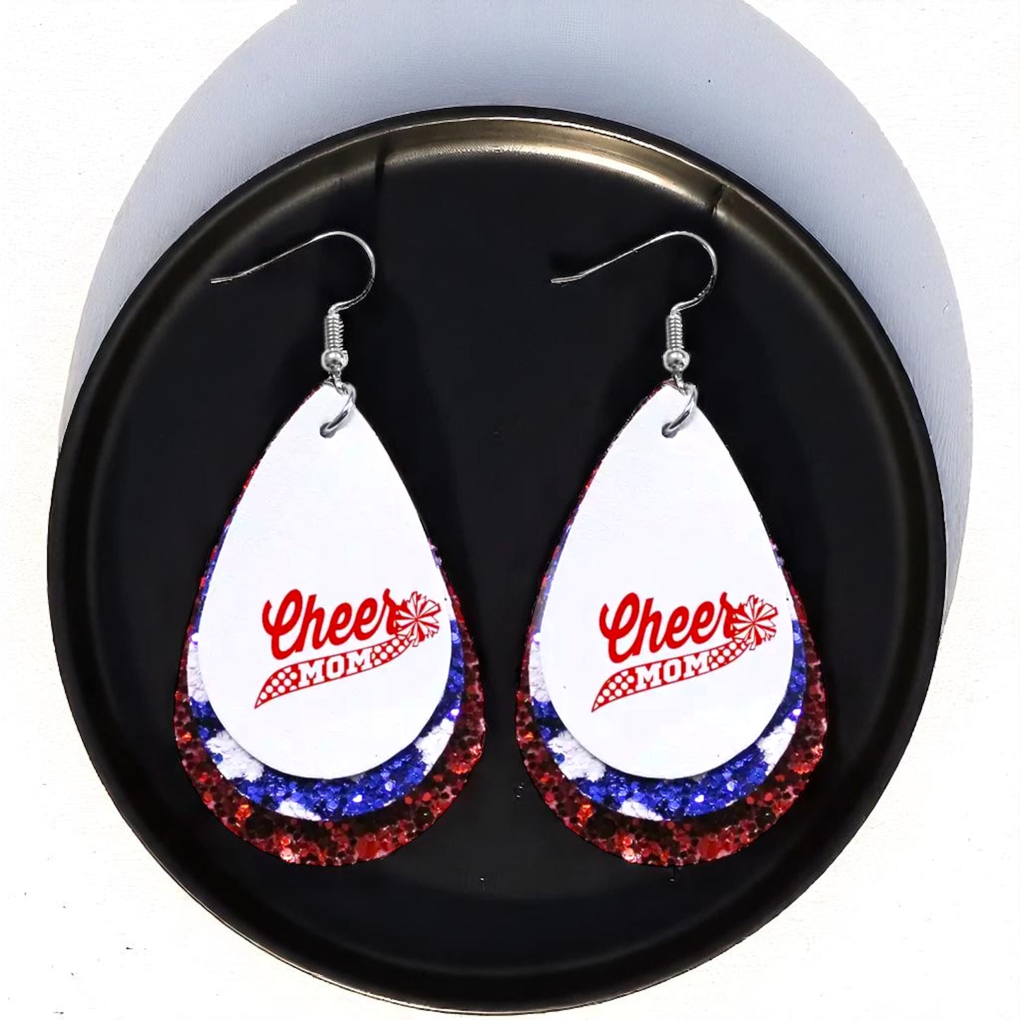 Touchdown Style: 'Cheer Mom' Dangle Earrings 🏈