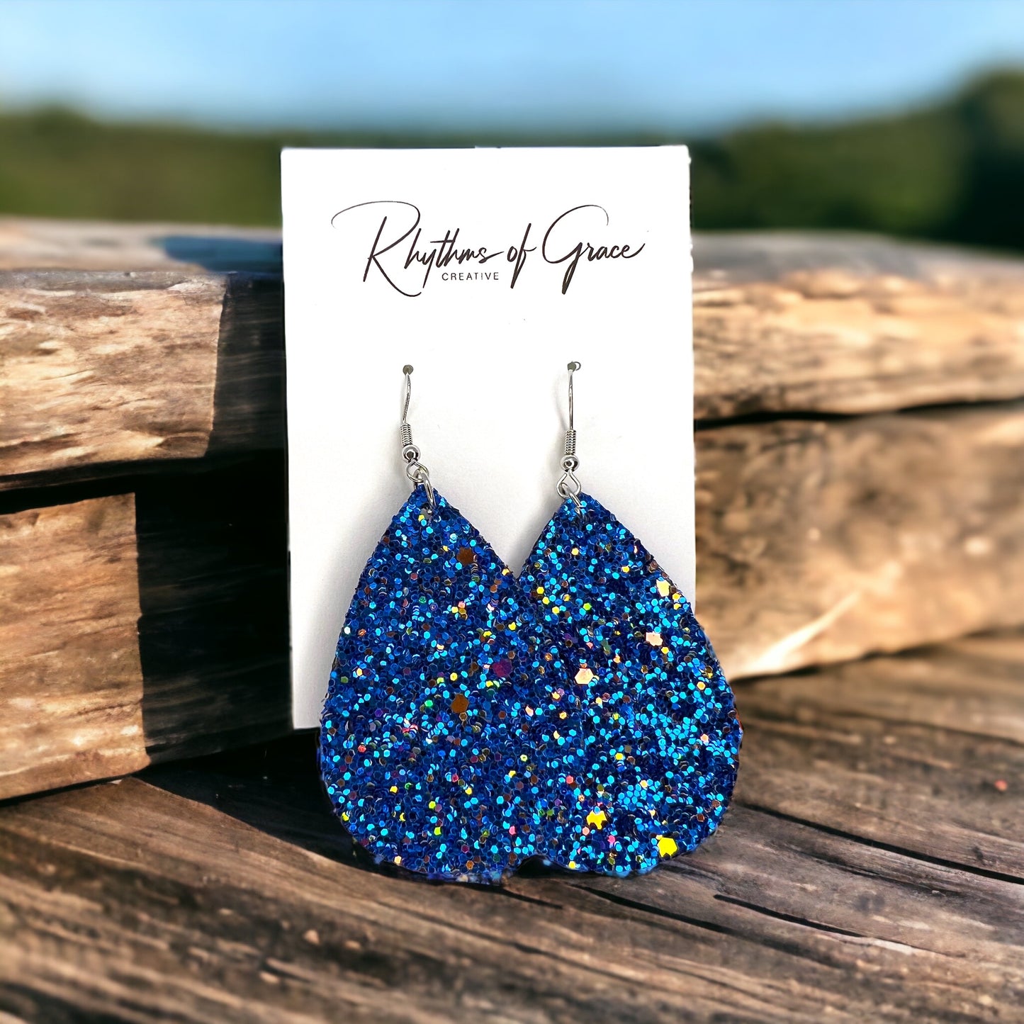 Sparkle & Shine: Glitter Teardrop Dangle Earrings ✨
