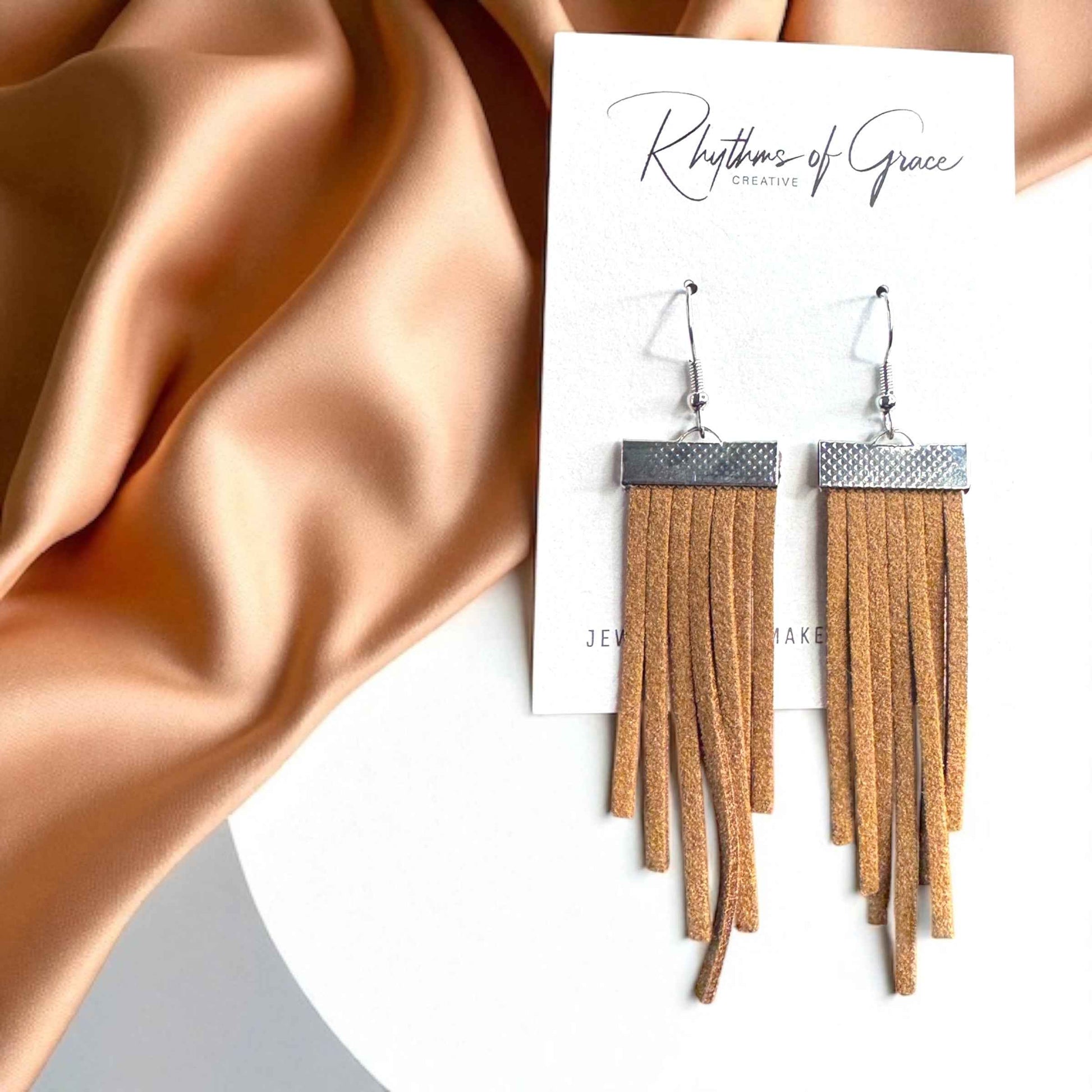 Fringe Boho Dangle Earrings: Embrace the Bohemian Vibe!