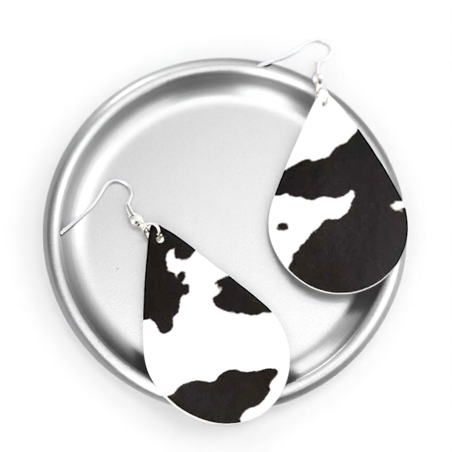 Stylishly Chic Cow Print Teardrop Earrings โ Perfect for Everyday