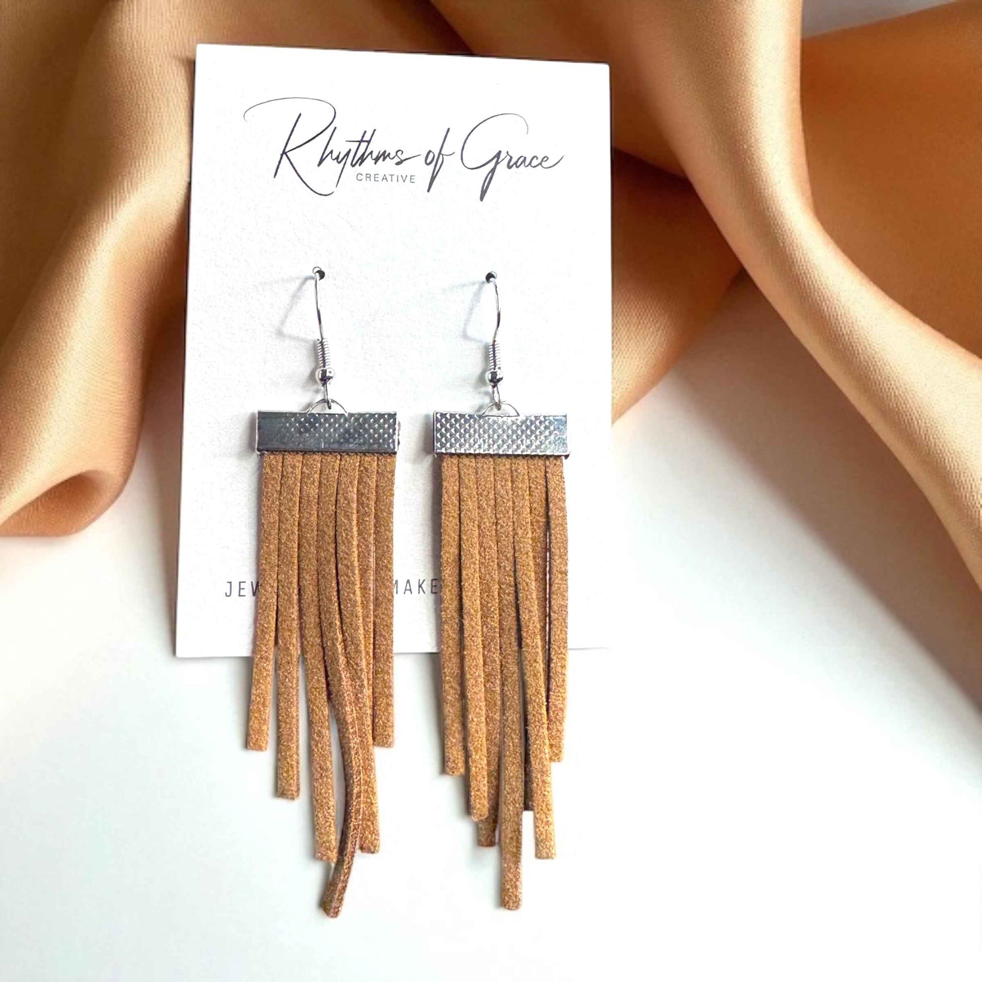 Fringe Boho Dangle Earrings: Embrace the Bohemian Vibe!