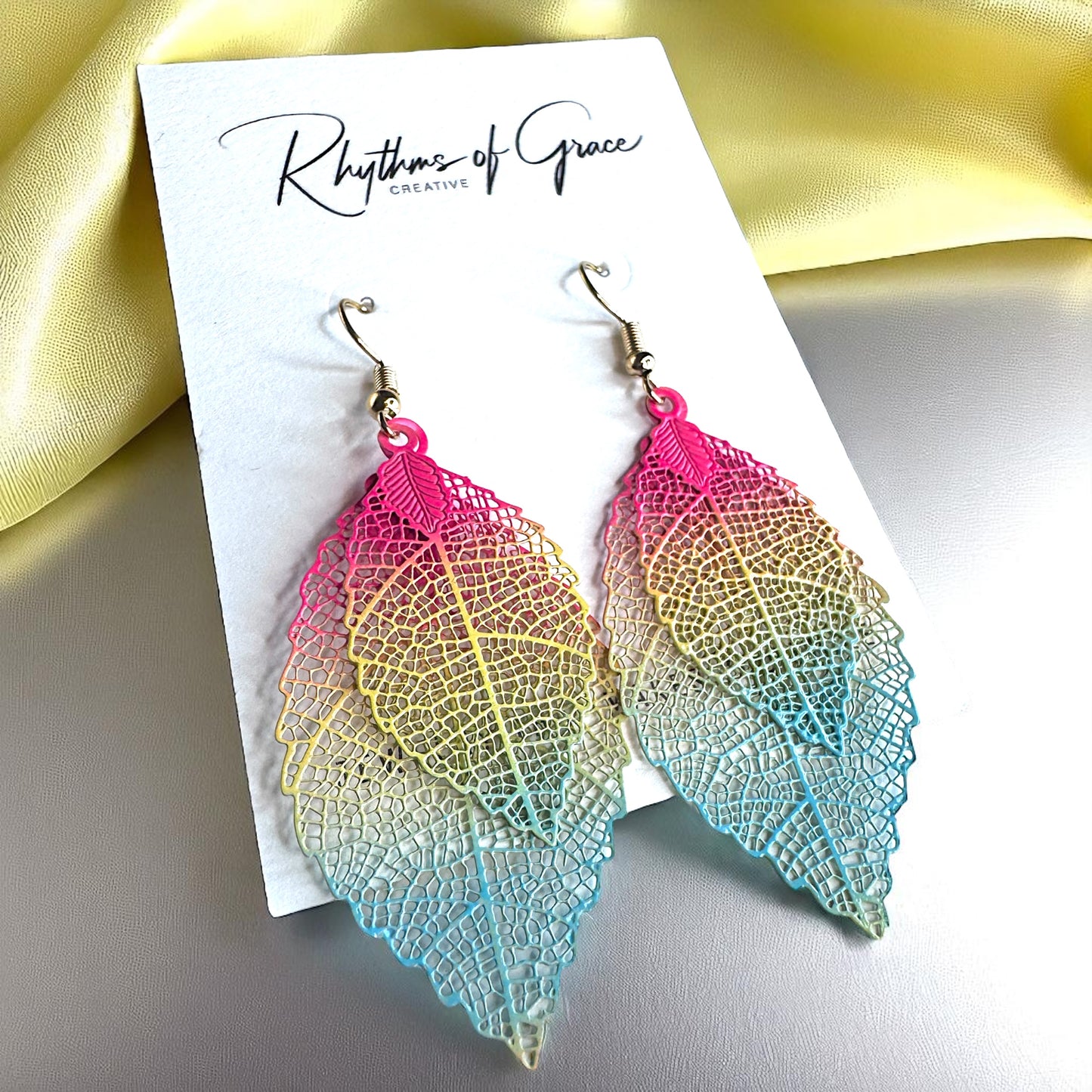 Vibrant Multicolored Earrings – A Splash of Fun for Your Ears! ✨