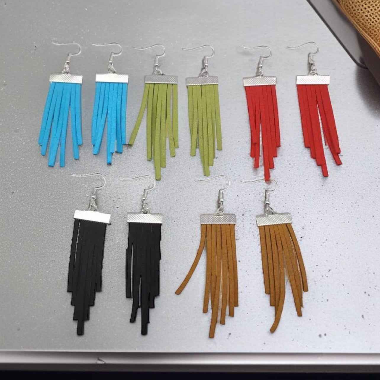 Fringe Boho Dangle Earrings: Embrace the Bohemian Vibe!