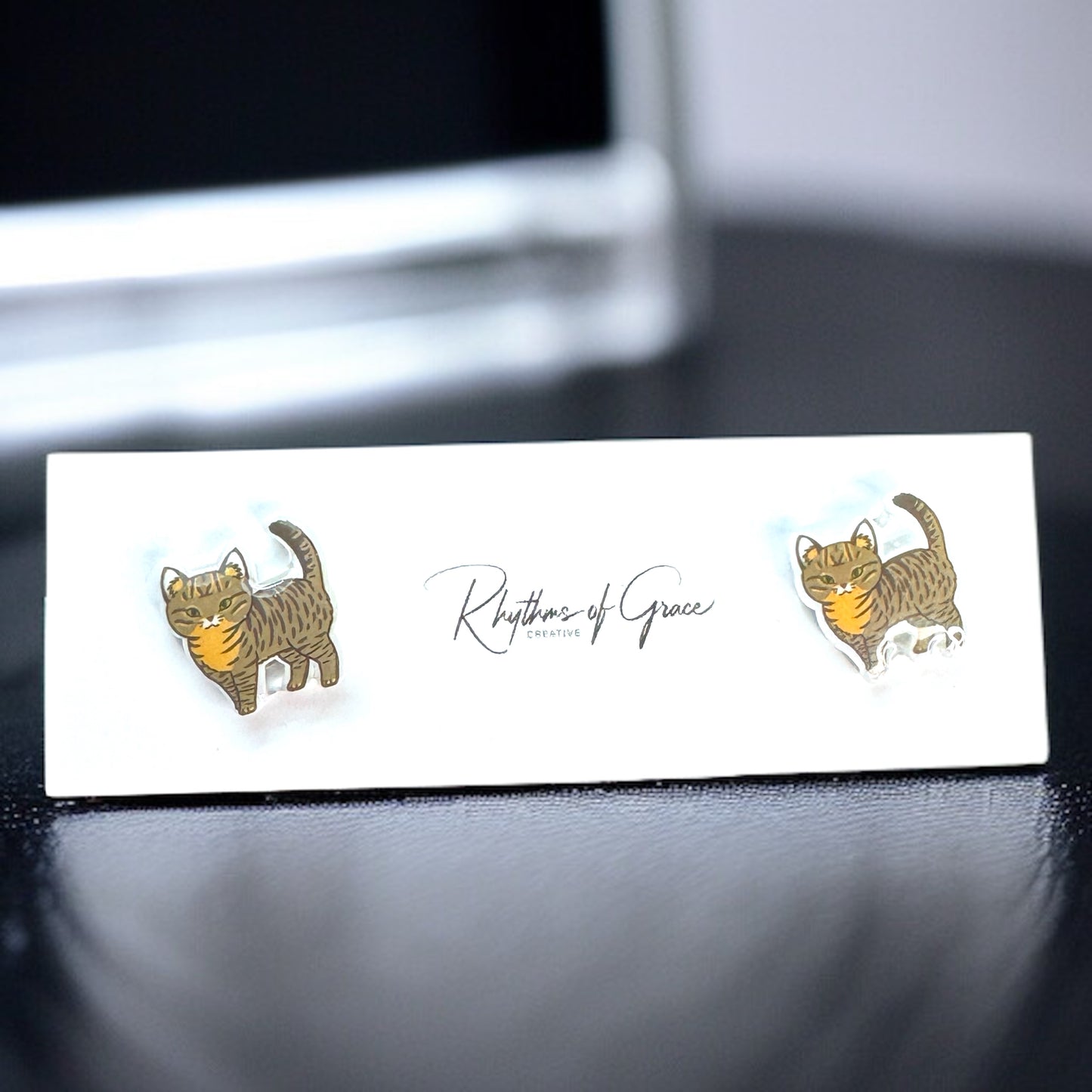 Feline Fine: Adorable Grey Tabby Cat Stud Earrings for Cat Lovers!