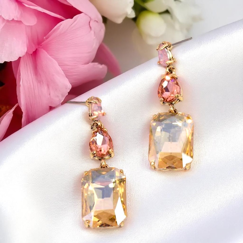 Blush & Sparkle: Stunning Pale Pink Rhinestone Drop Earrings!
