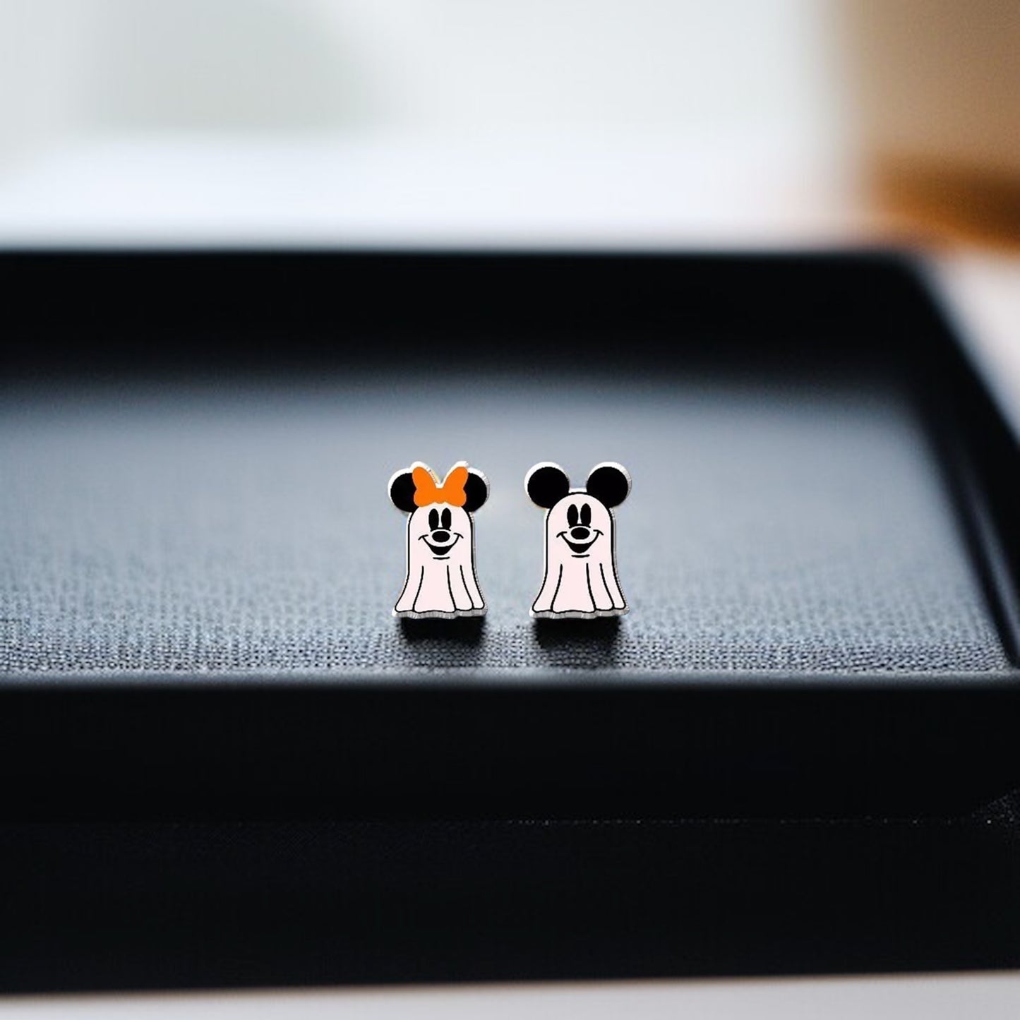 Hauntingly Cute Halloween Stud Earrings – Spooktacular Styles Await!