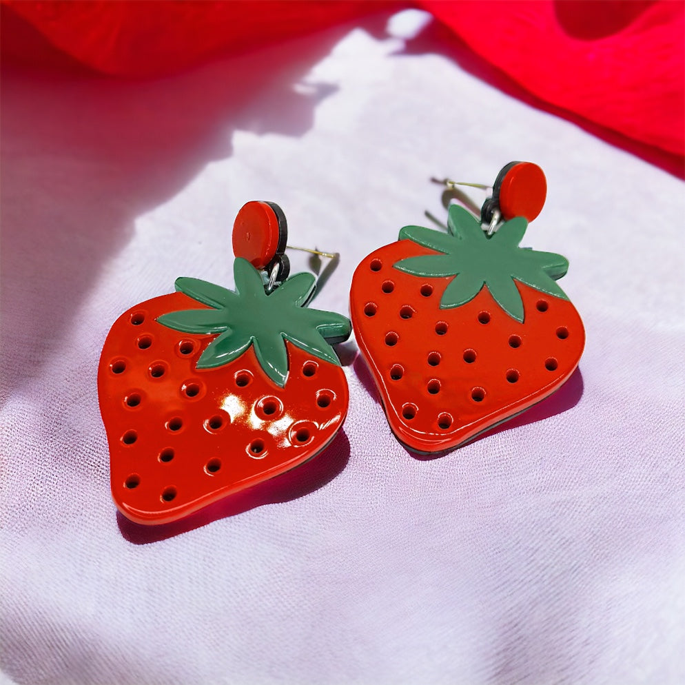 Berry Sweet Dangle Earrings: Your Summer Accessory Crush!🍓