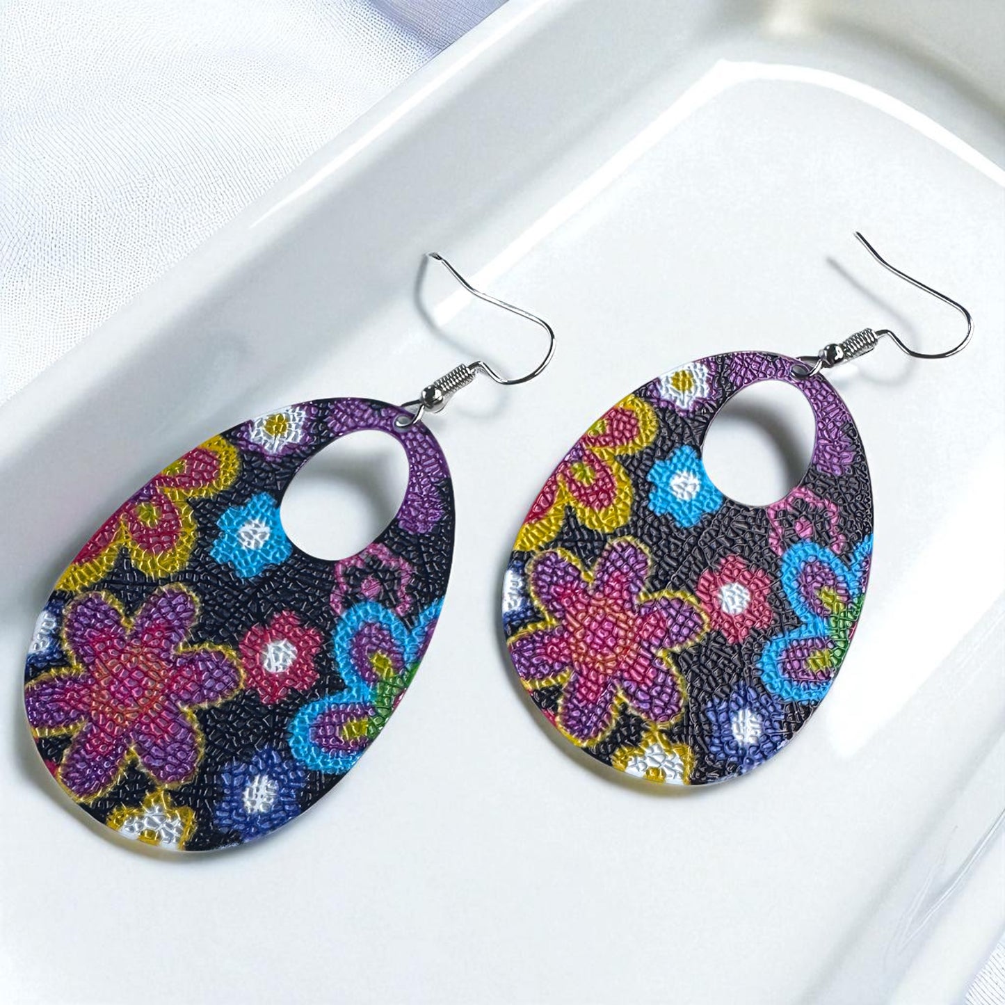 Colorful Hippie Chic Dangle Earrings – Groovy Style Awaits!✌️