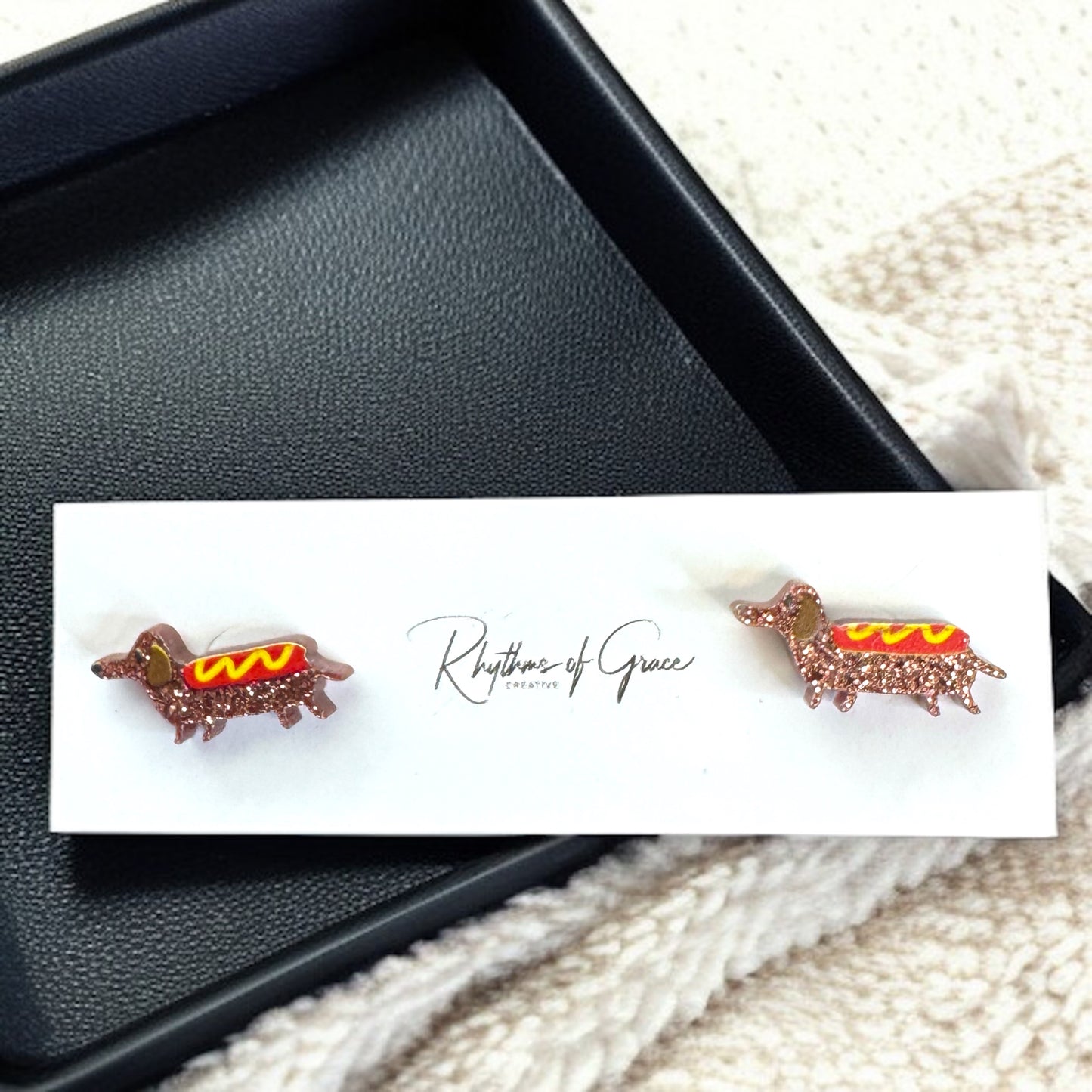 Dachshund Delight: Weenie Dog Stud Earrings! 🐾