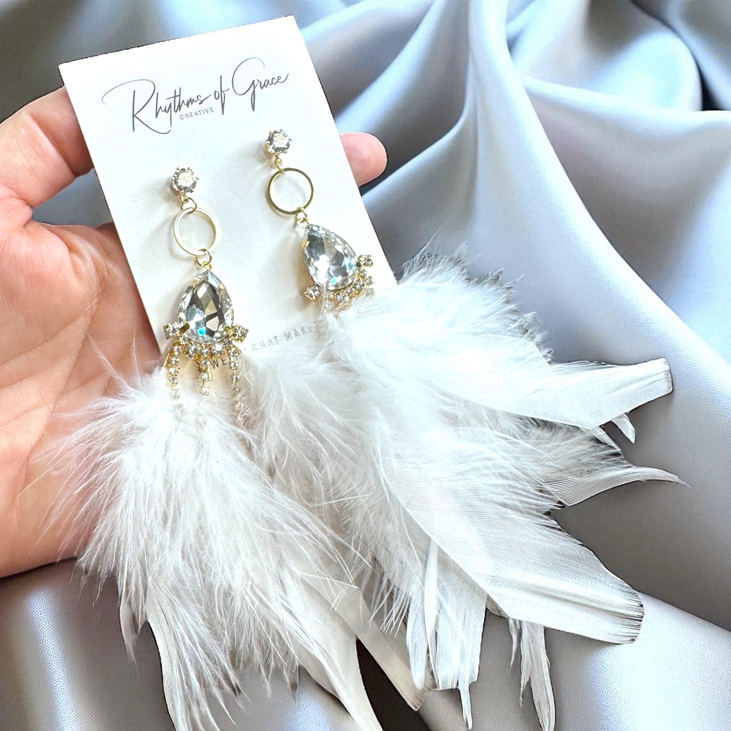 Dreamy White Feather Earrings – Rhinestone Dangles for Boho Queens