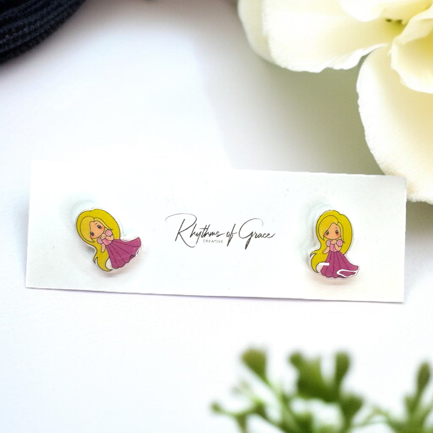 Enchanting Cartoon Princess Stud Earrings - Sparkle Like Royalty! đź‘‘