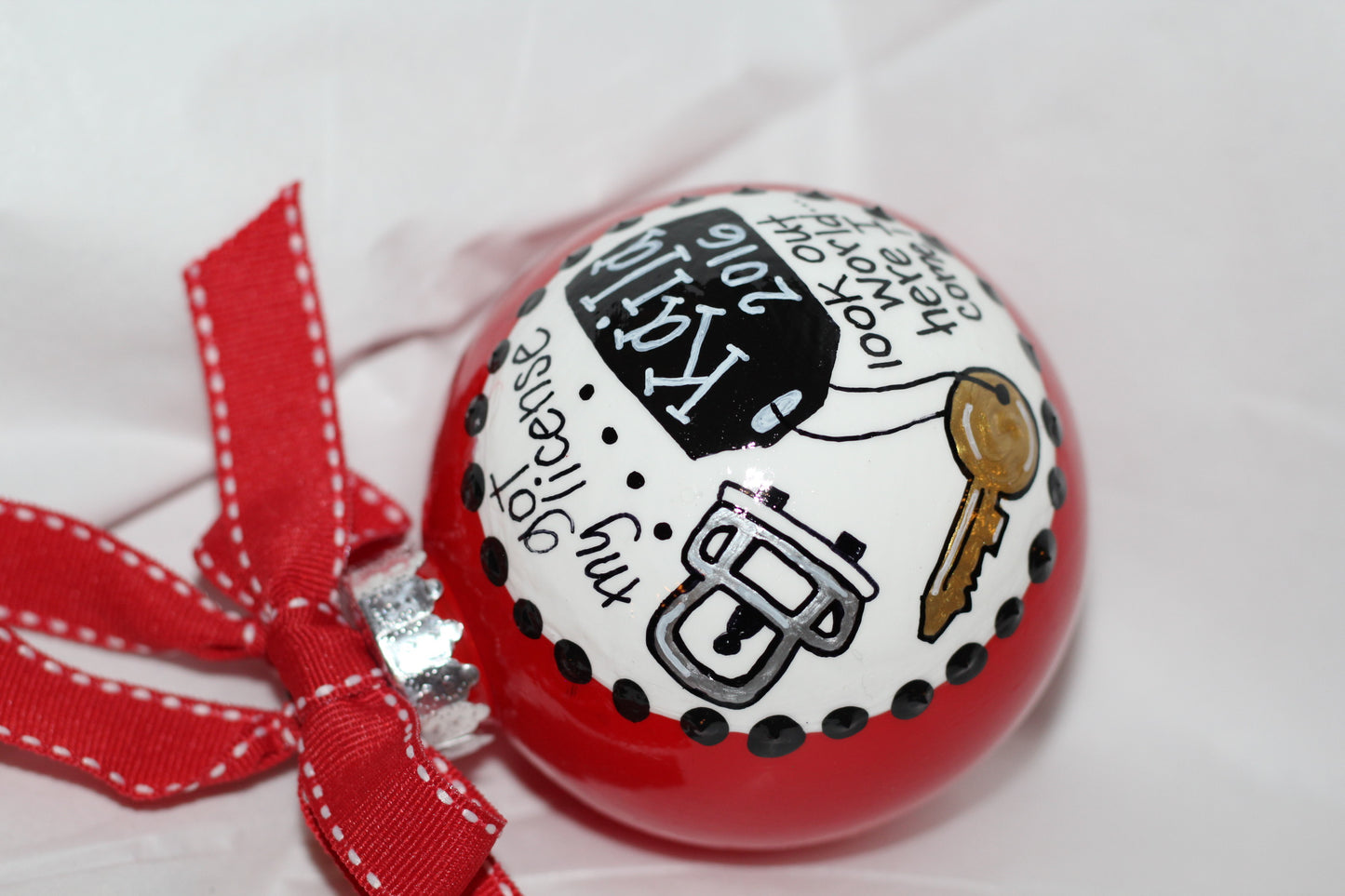Christmas Ornament: "Driver's License" – Celebrate the New Driver in Your Life