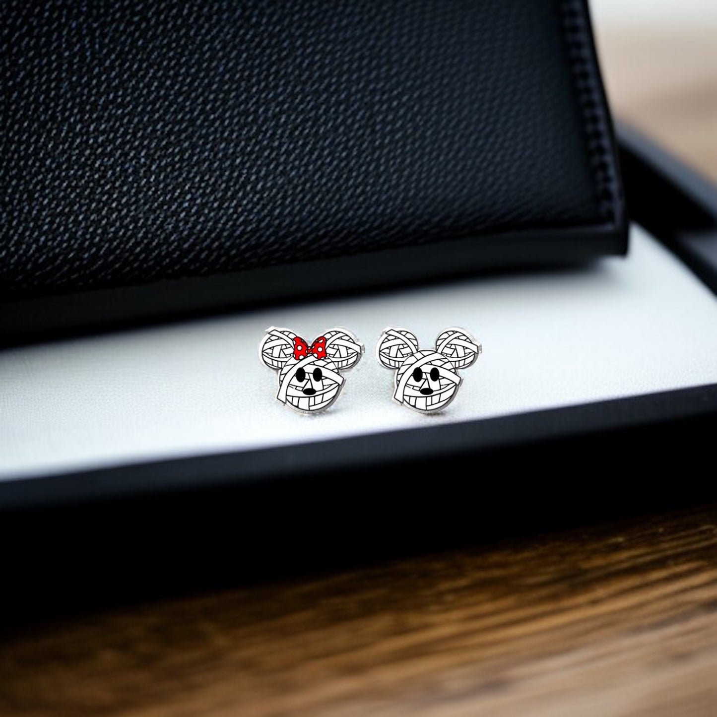 Hauntingly Cute Halloween Stud Earrings – Spooktacular Styles Await!