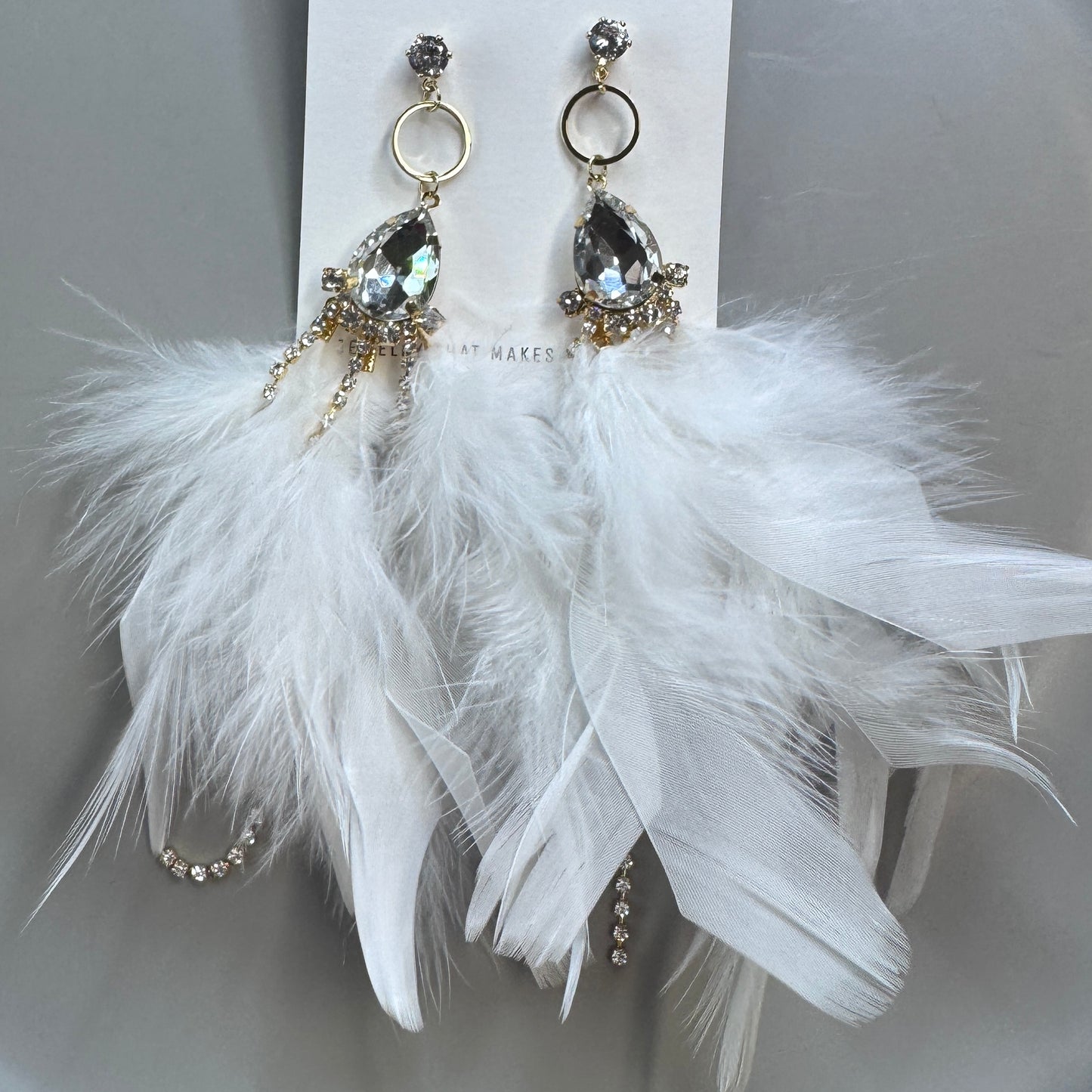 Dreamy White Feather Earrings – Rhinestone Dangles for Boho Queens